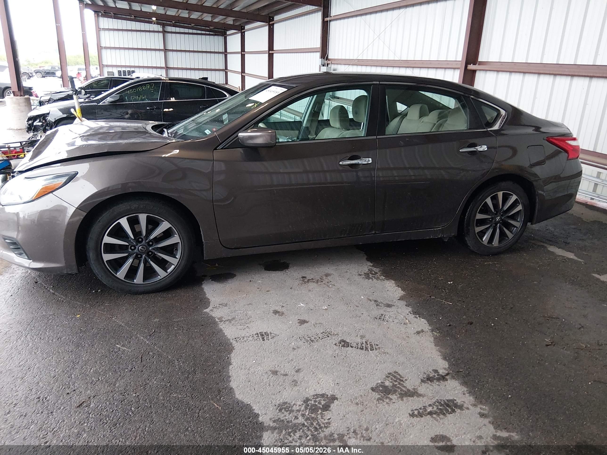 2016 Nissan Altima 2.5/2.5 S/2.5 Sl/2.5 Sr/2.5 Sv Brown vin: 1N4AL3AP2GC191976