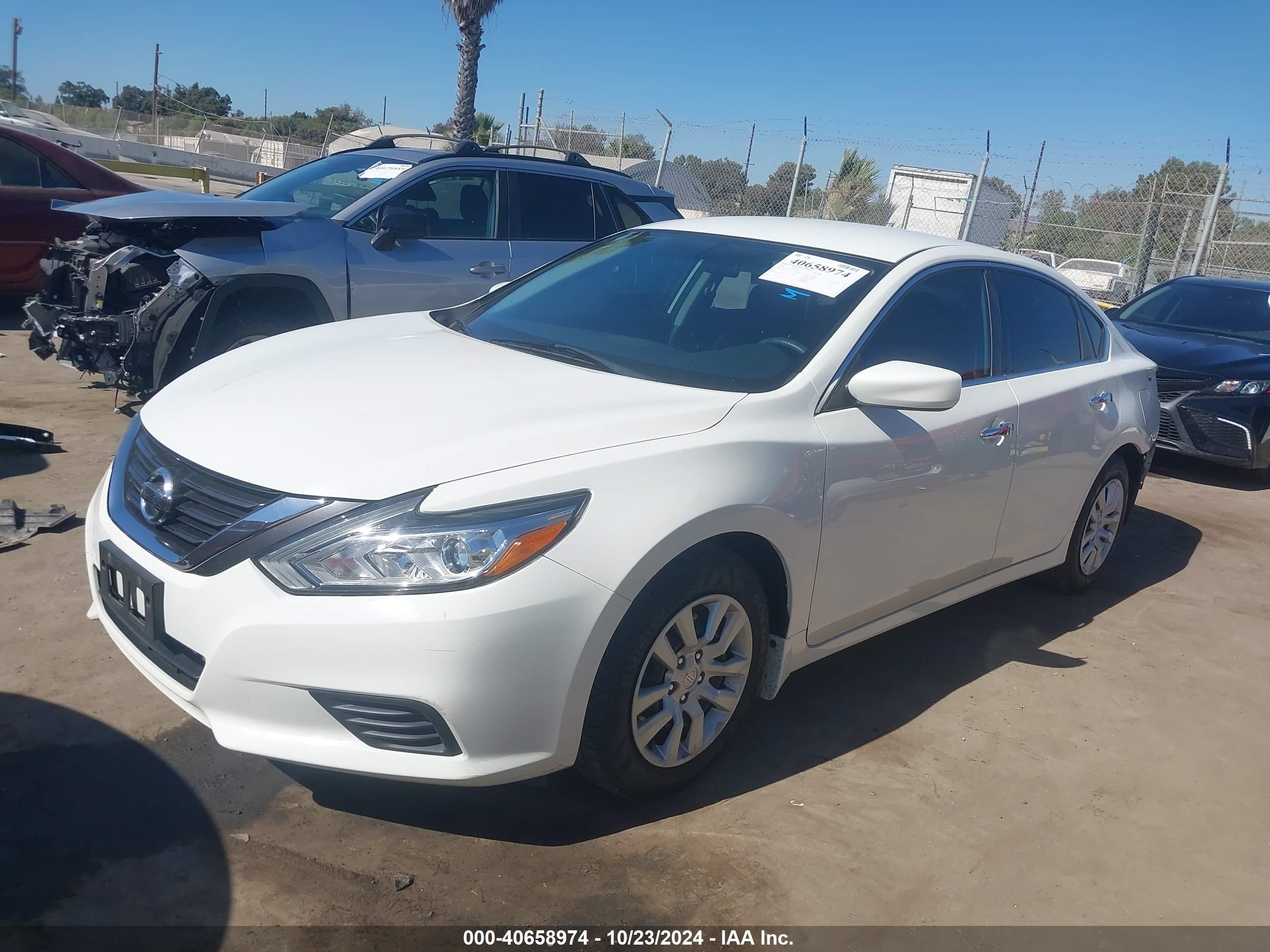 2016 Nissan Altima 2.5 S White vin: 1N4AL3AP2GC197454