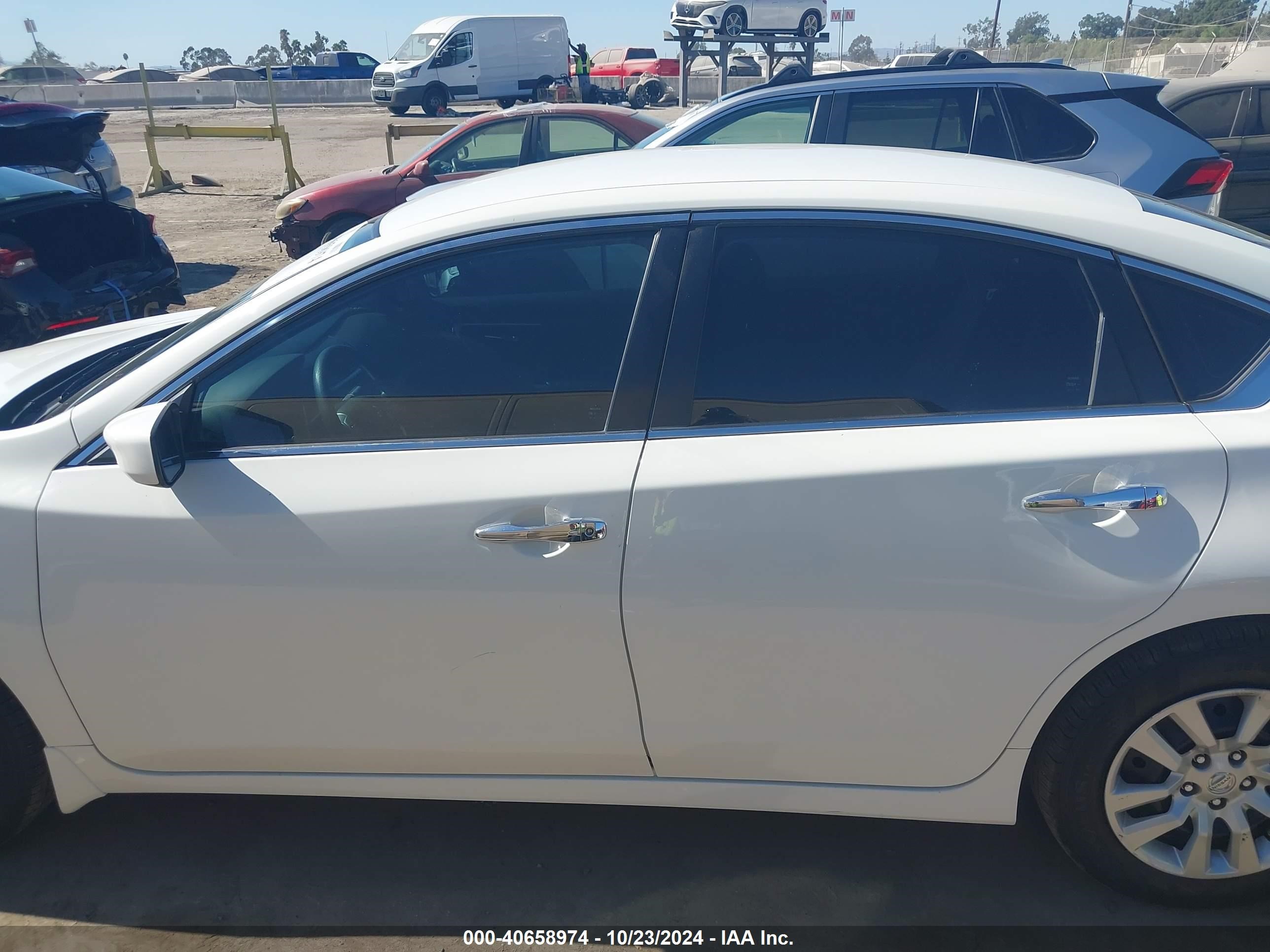 2016 Nissan Altima 2.5 S White vin: 1N4AL3AP2GC197454