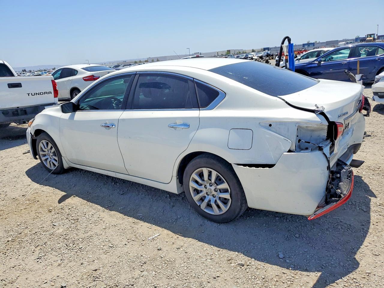2016 Nissan Altima 2.5 S White vin: 1N4AL3AP2GC197454