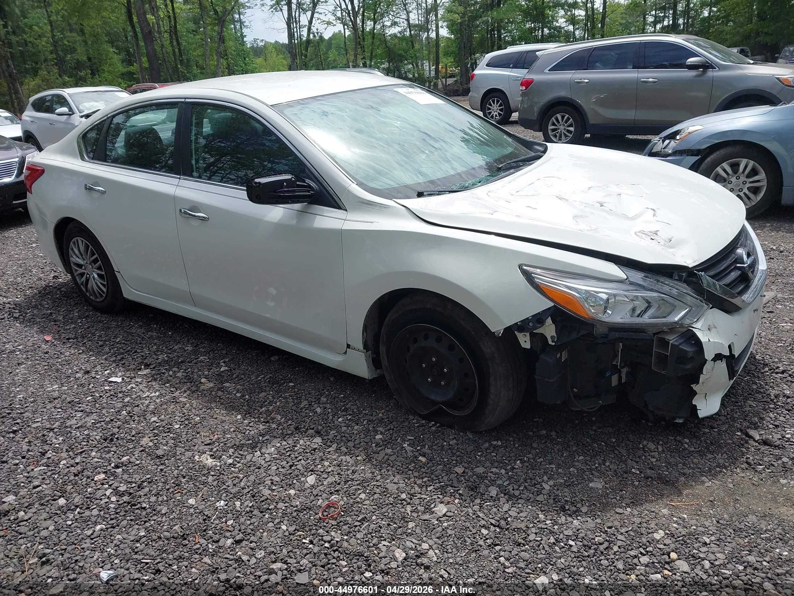 2017 Nissan Altima 2.5 S White vin: 1N4AL3AP2HC132654