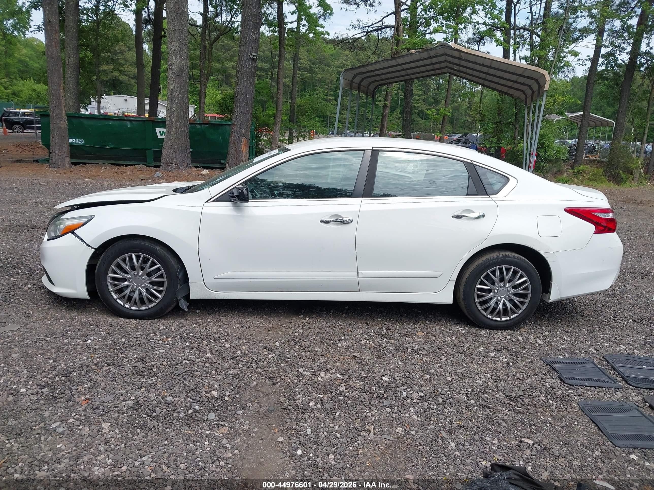 2017 Nissan Altima 2.5 S White vin: 1N4AL3AP2HC132654