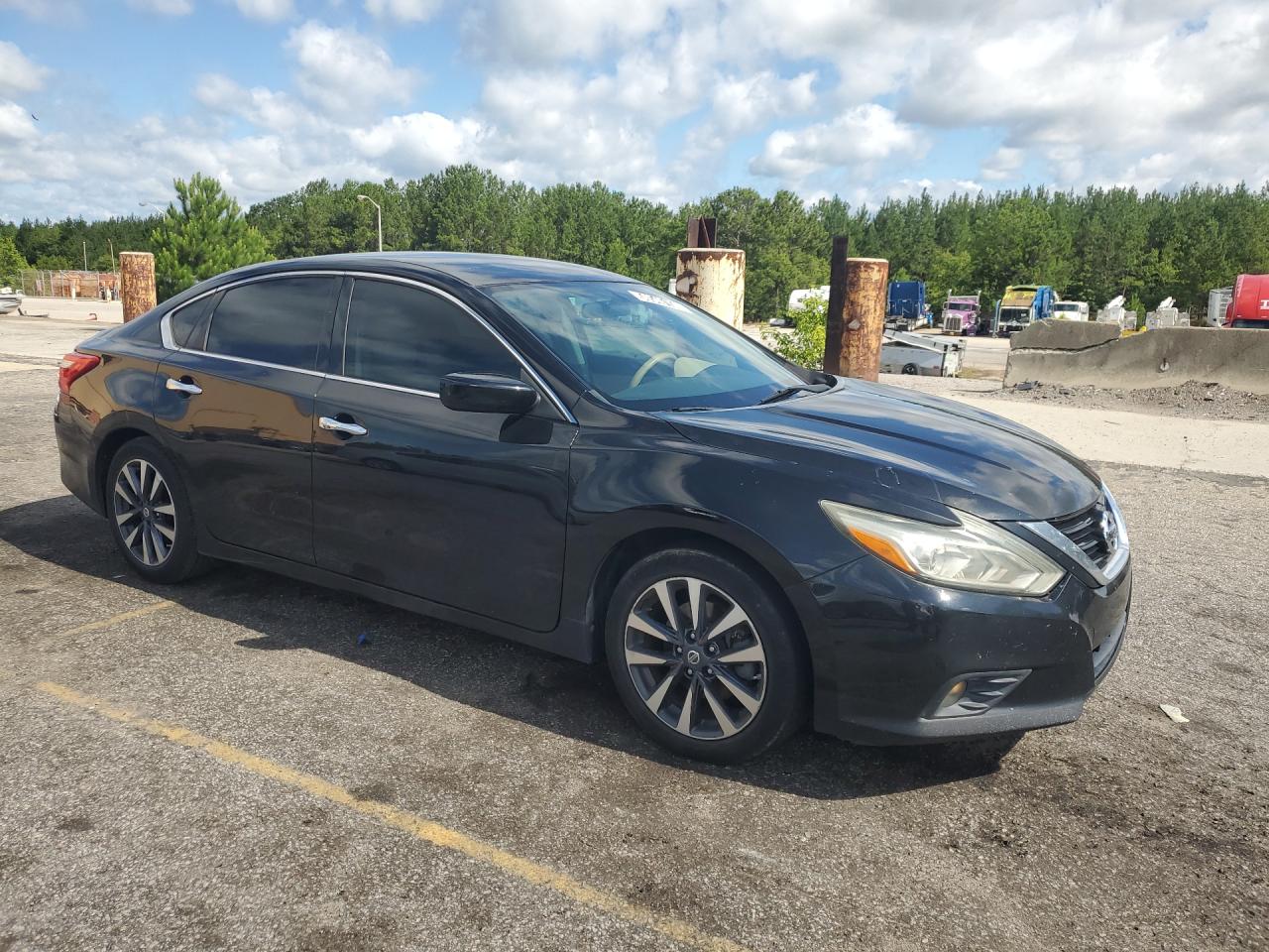 2017 Nissan Altima 2.5 Sv Черный vin: 1N4AL3AP2HC211399 Damage: Right Front Fender, Chipped, 4