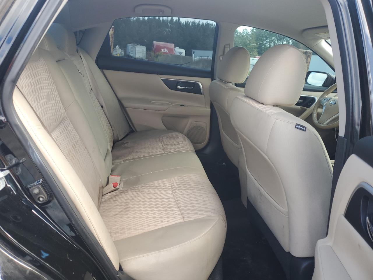 2017 Nissan Altima 2.5 Sv Черный vin: 1N4AL3AP2HC211399 Damage: Left Rear Seat, Stained, Permanent
