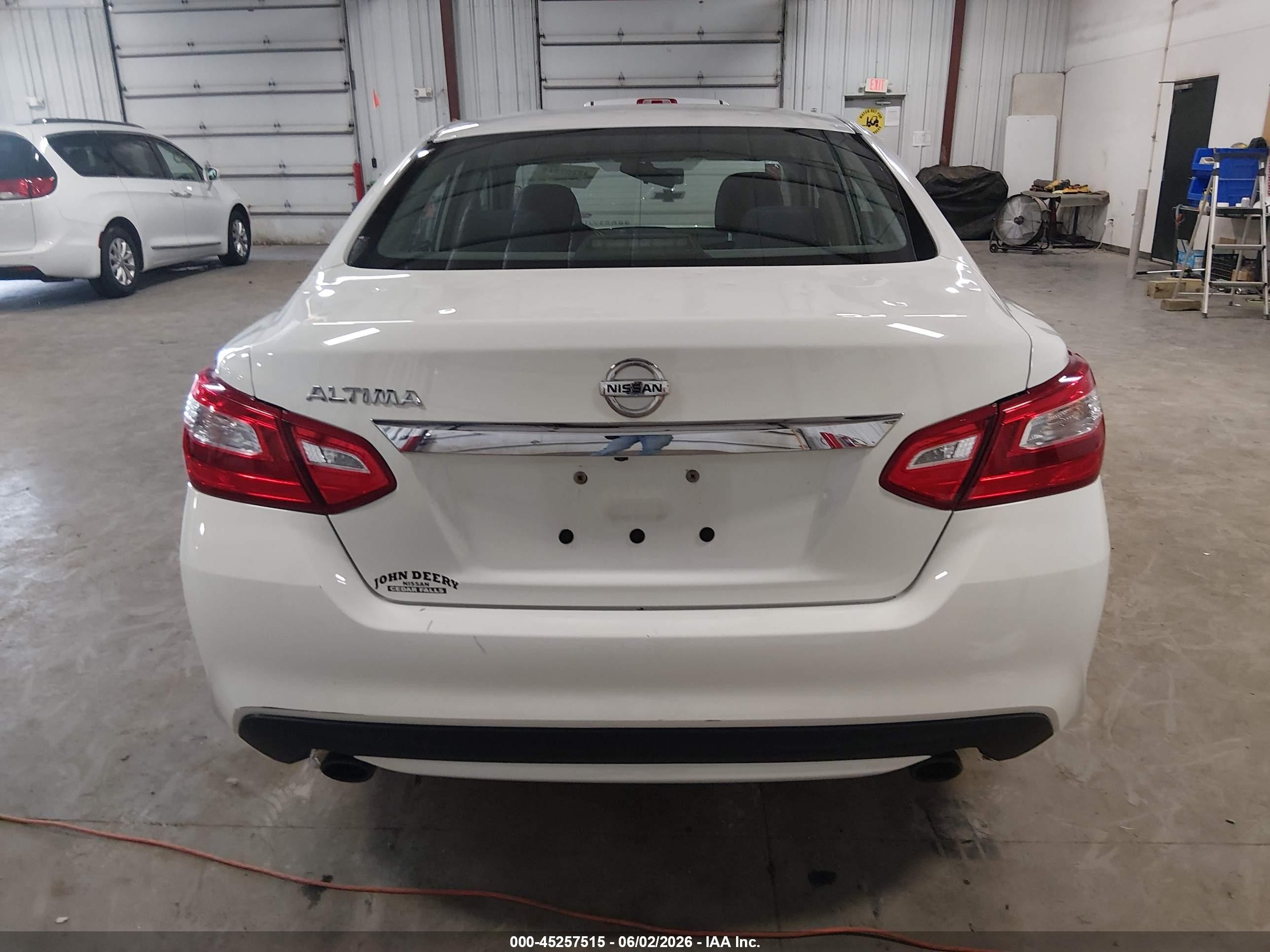 2017 Nissan Altima 2.5 S White vin: 1N4AL3AP2HC227750