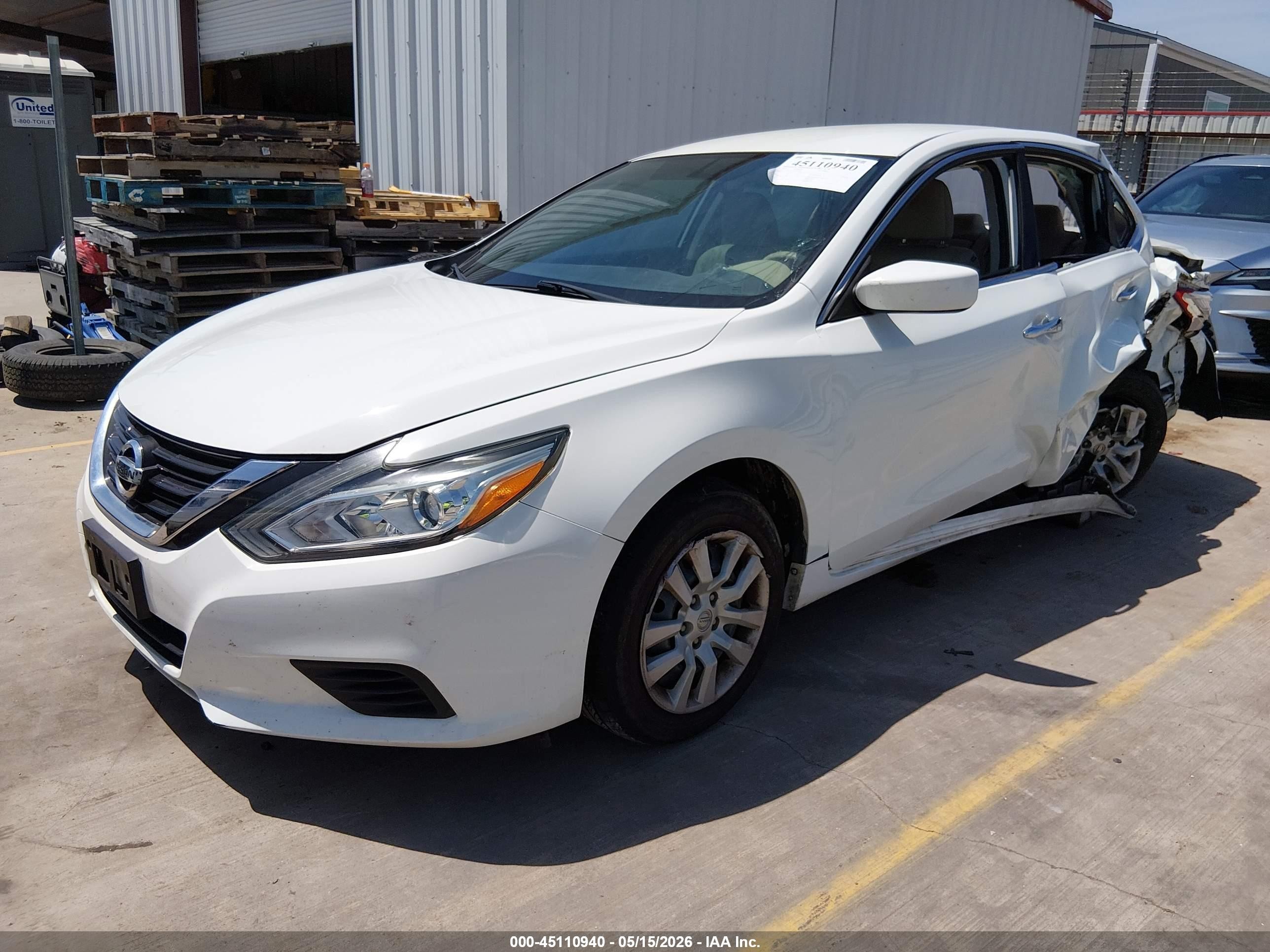 2017 Nissan Altima 2.5 S White vin: 1N4AL3AP2HN339405