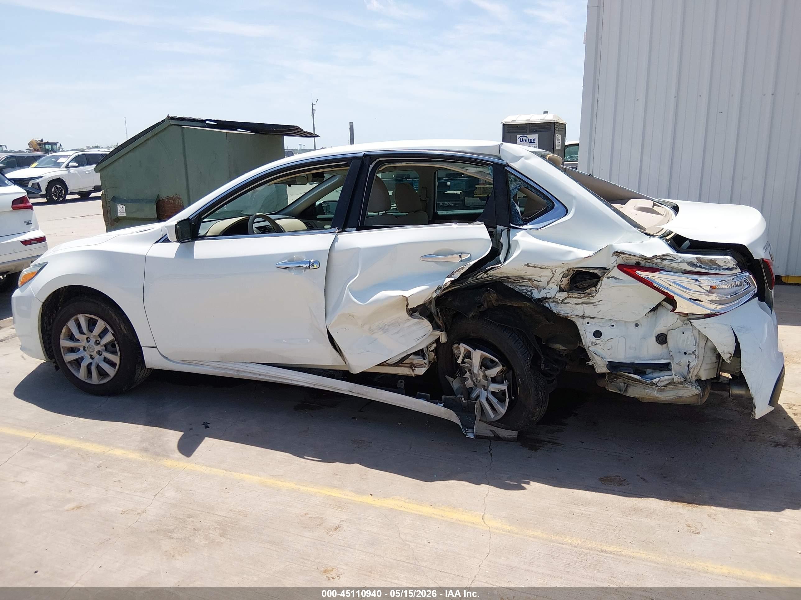 2017 Nissan Altima 2.5 S White vin: 1N4AL3AP2HN339405