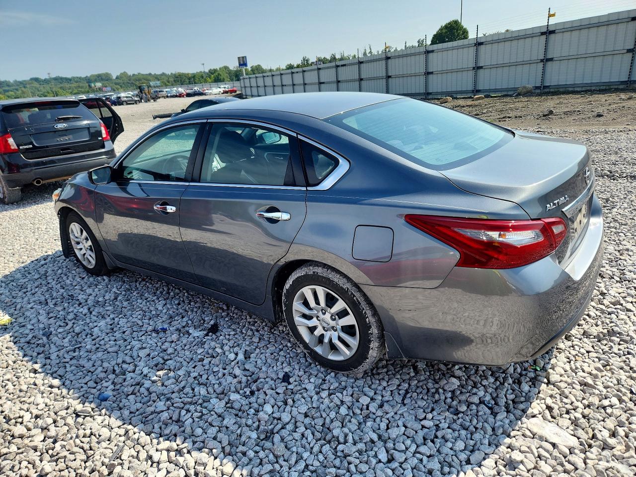 2018 Nissan Altima 2.5 S Gray vin: 1N4AL3AP2JC113673