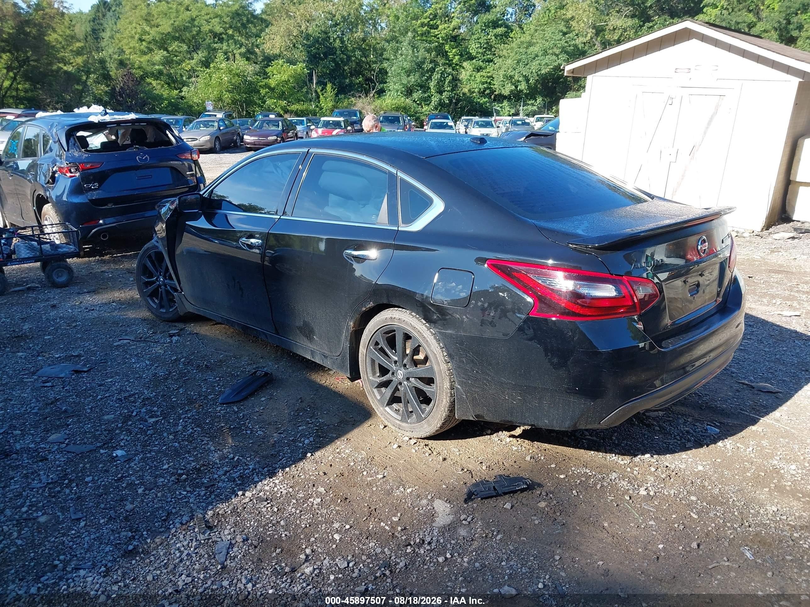 2018 Nissan Altima 2.5 Sr Черный vin: 1N4AL3AP2JC158760