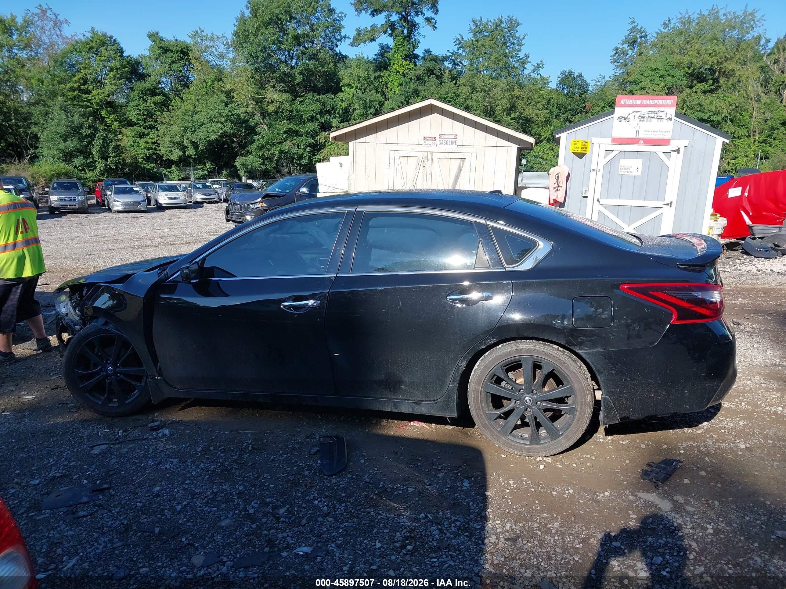 2018 Nissan Altima 2.5 Sr Черный vin: 1N4AL3AP2JC158760