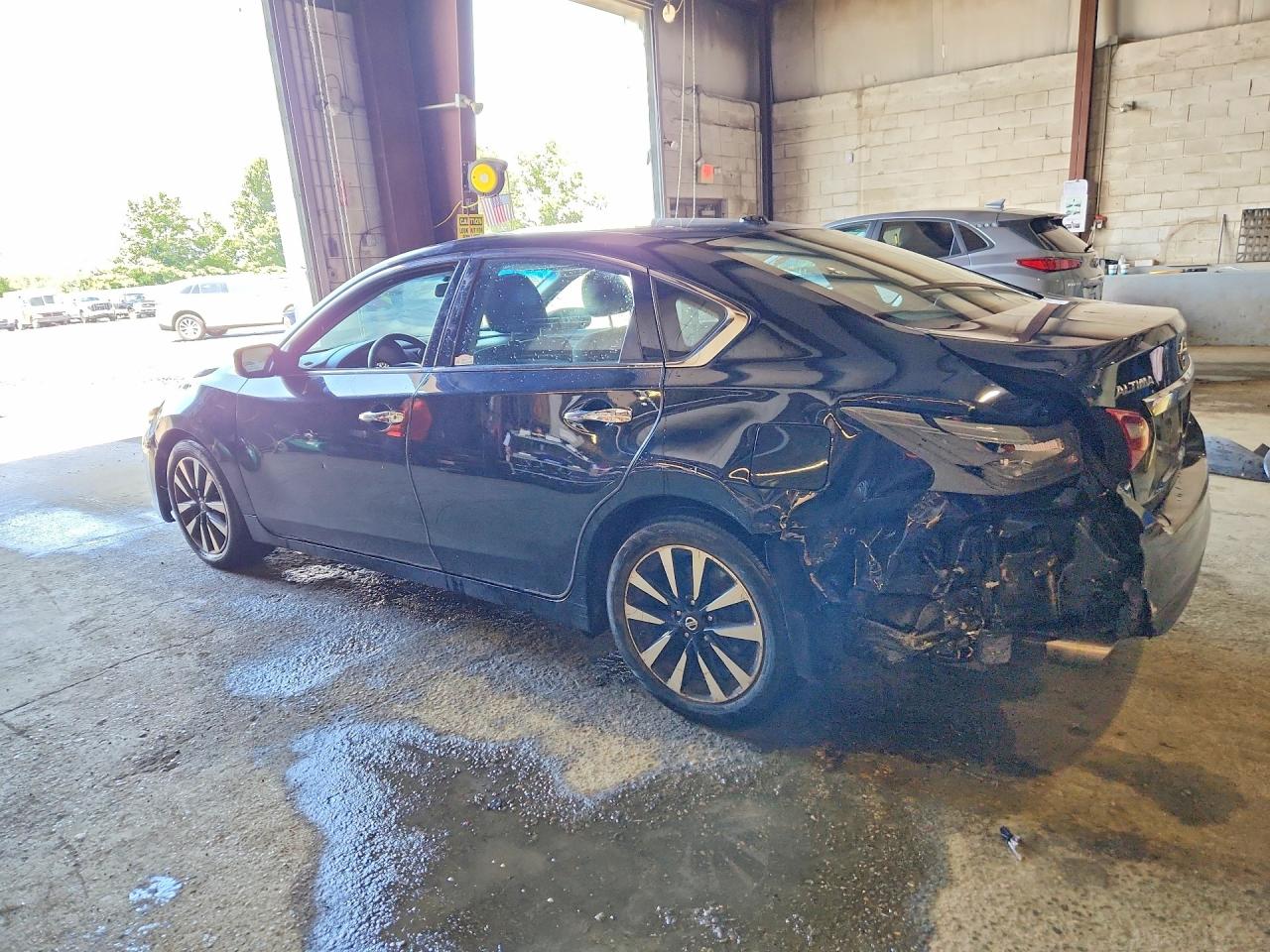 2018 Nissan Altima 2.5 Sv Black vin: 1N4AL3AP2JC272063