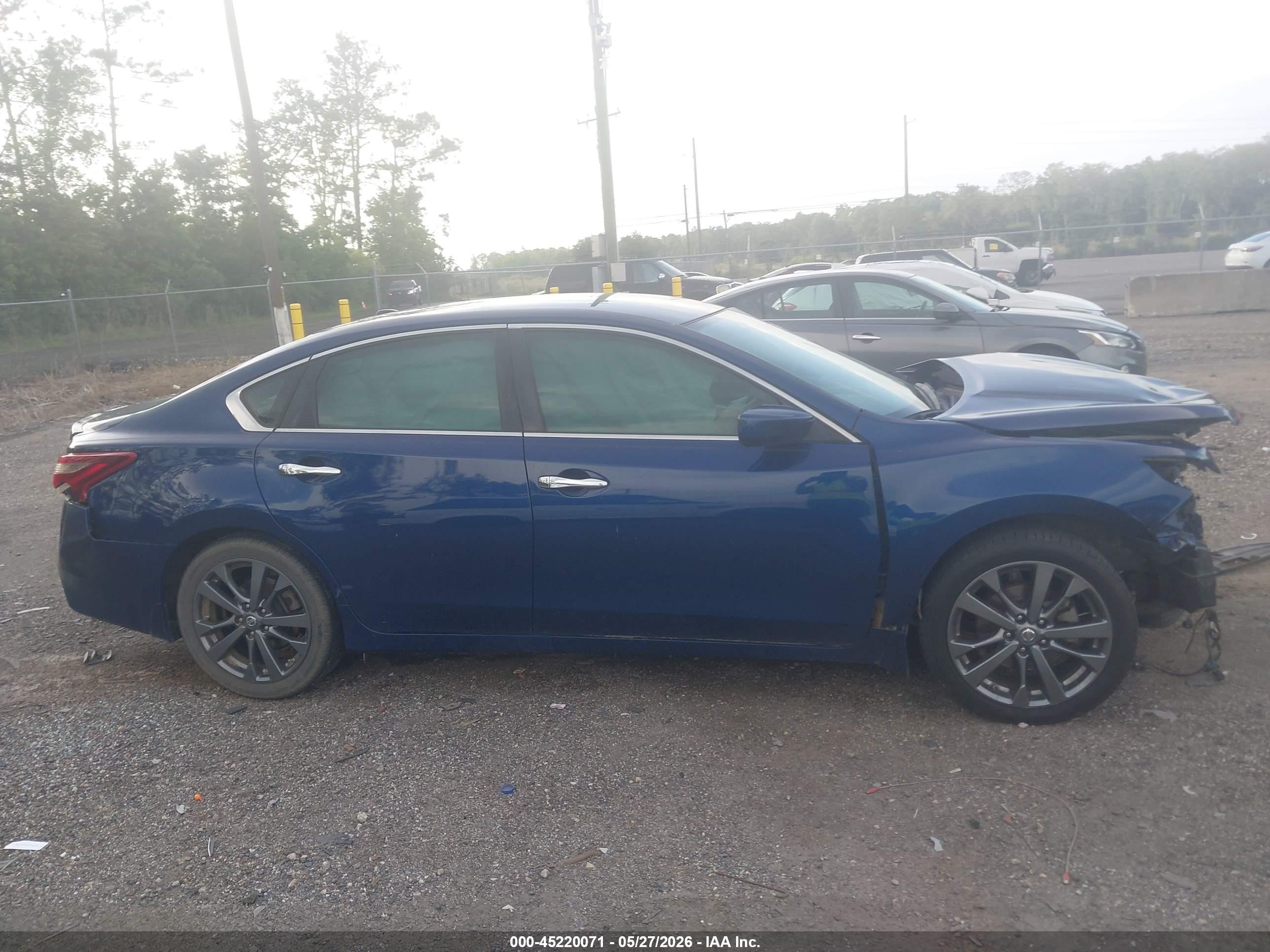 2018 Nissan Altima 2.5/s/sv/sl/sr Blue vin: 1N4AL3AP2JC279059