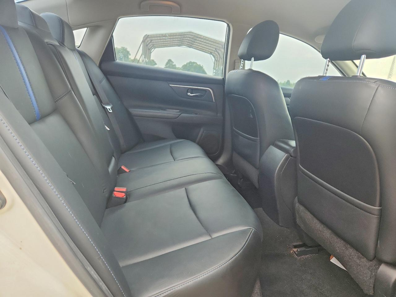 2018 Nissan Altima 2.5 Sr Белый vin: 1N4AL3AP2JC296458