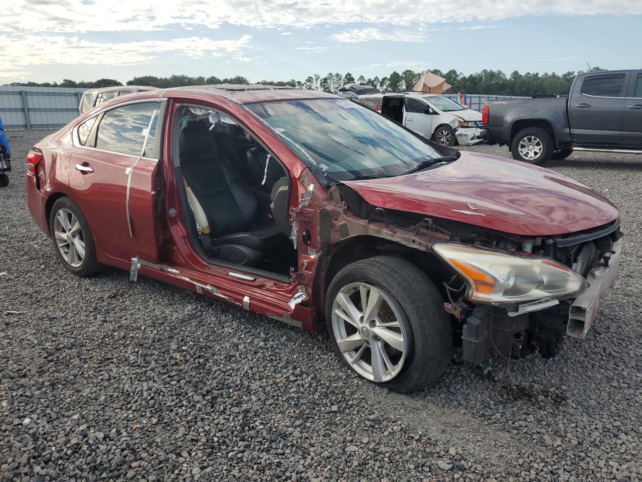2013 Nissan Altima 2.5 Red vin: 1N4AL3AP3DC101083