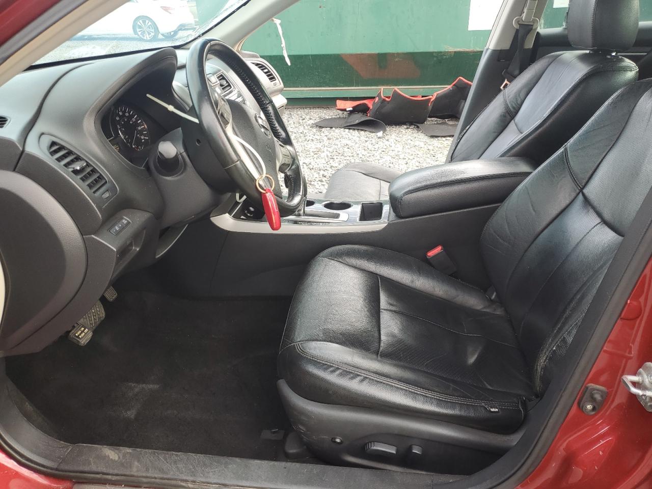 2013 Nissan Altima 2.5 Red vin: 1N4AL3AP3DC101083