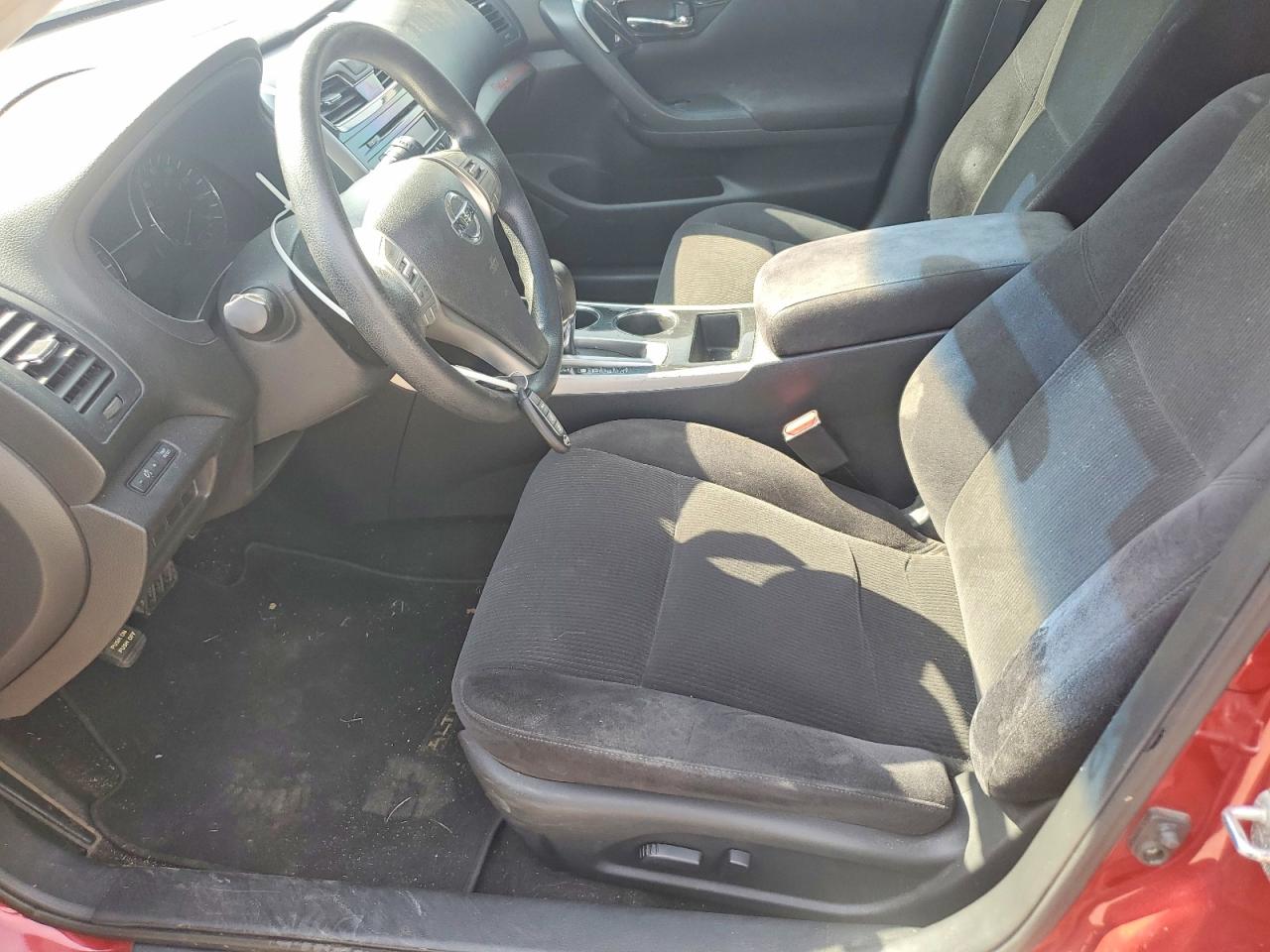 2013 Nissan Altima 2.5 Red vin: 1N4AL3AP3DC109331