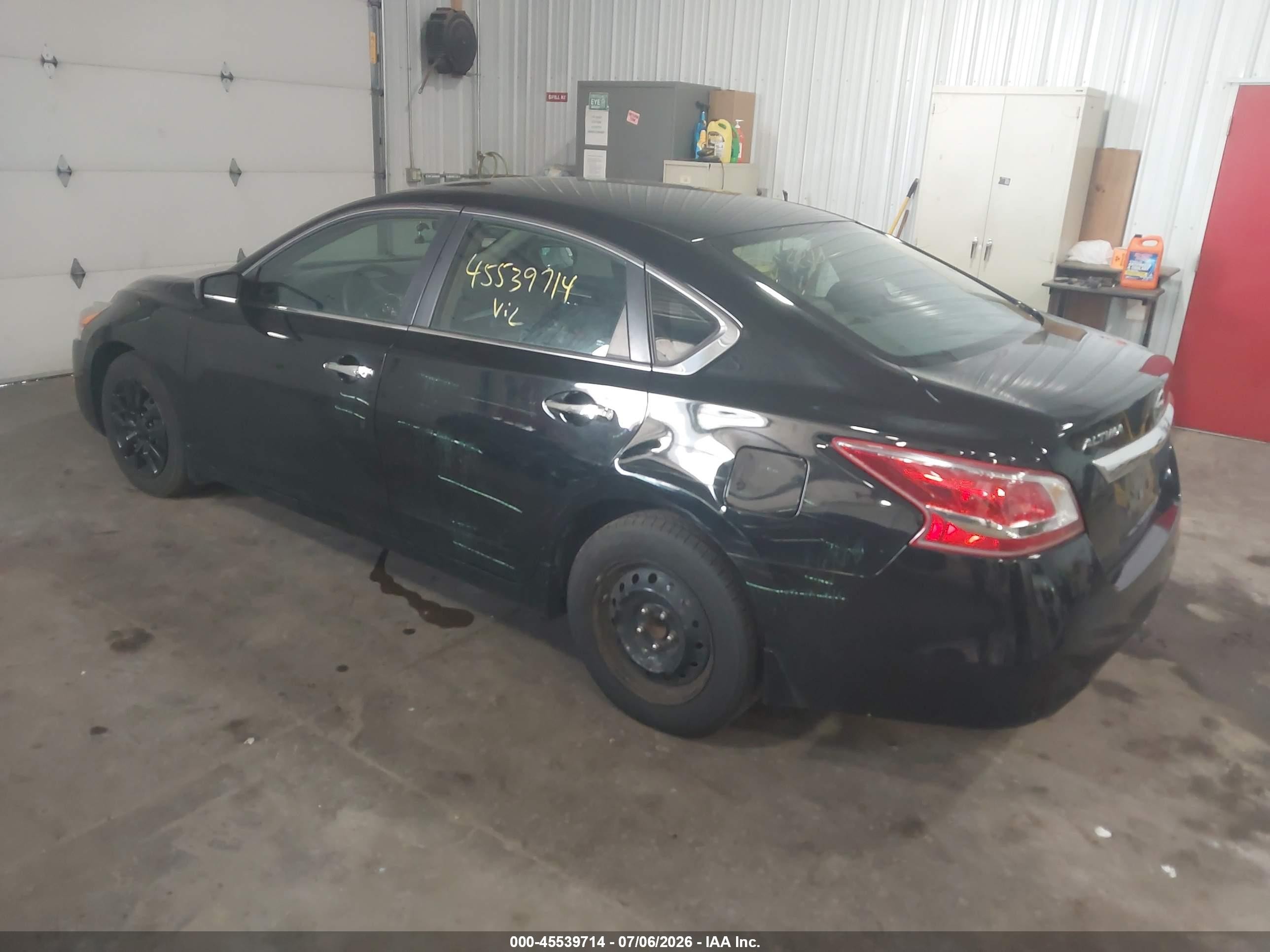 2013 Nissan Altima 2.5 S Black vin: 1N4AL3AP3DC121057