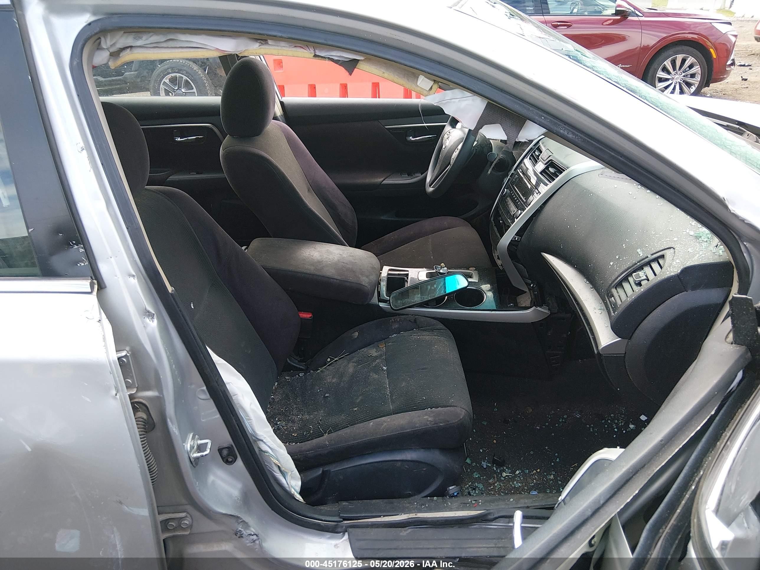 2013 Nissan Altima 2.5 S Silver vin: 1N4AL3AP3DC184918