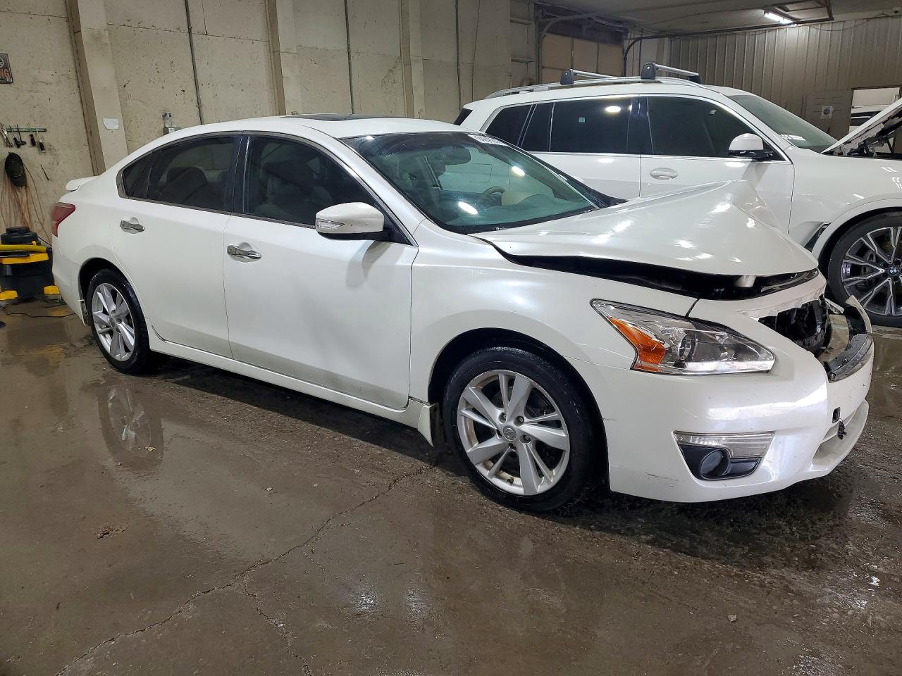 2013 Nissan Altima 2.5 White vin: 1N4AL3AP3DC194042