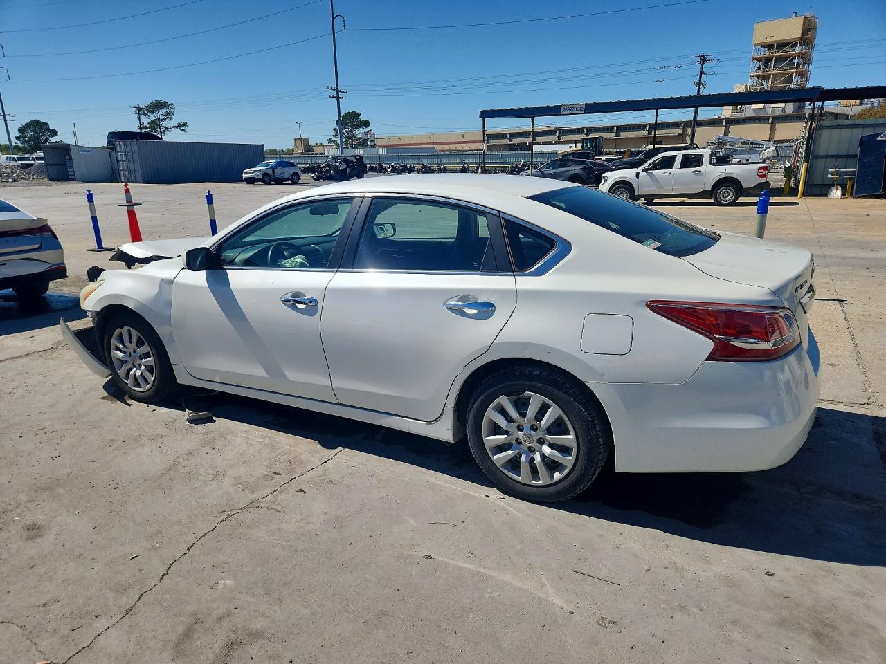 2013 Nissan Altima 2.5 Белый vin: 1N4AL3AP3DC198687