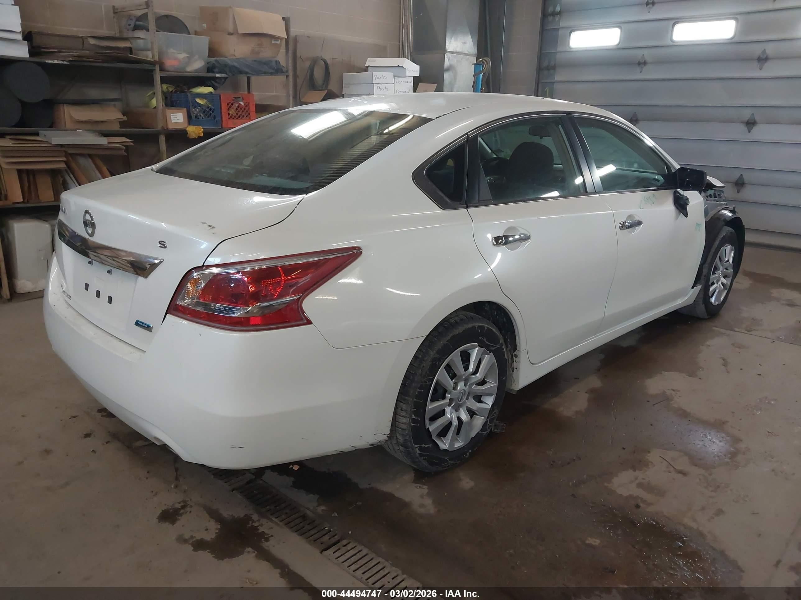 2013 Nissan Altima 2.5 S White vin: 1N4AL3AP3DC237391