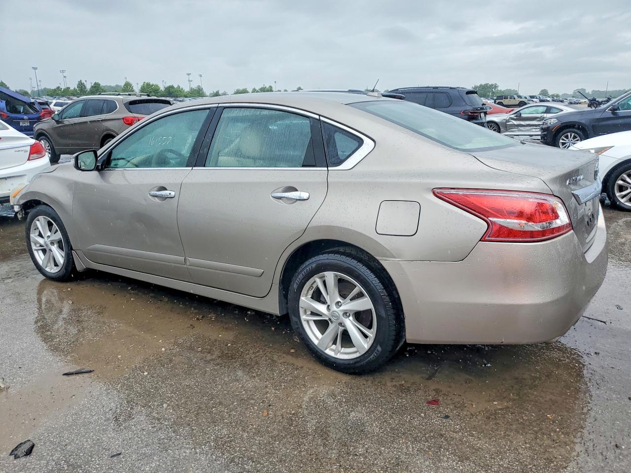 2013 Nissan Altima 2.5 Tan vin: 1N4AL3AP3DC237603