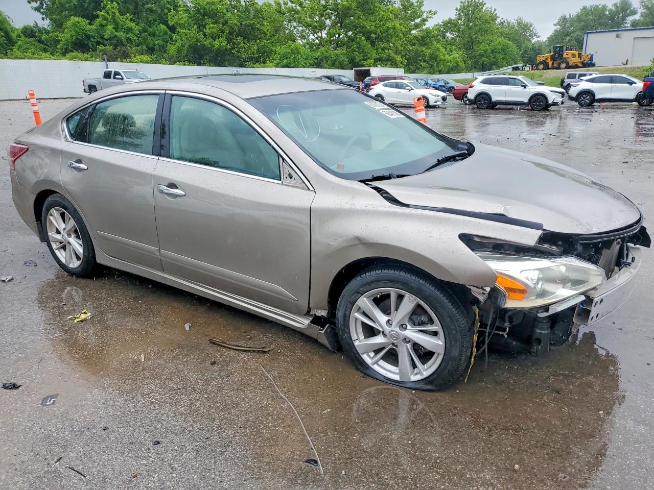 2013 Nissan Altima 2.5 Tan vin: 1N4AL3AP3DC237603