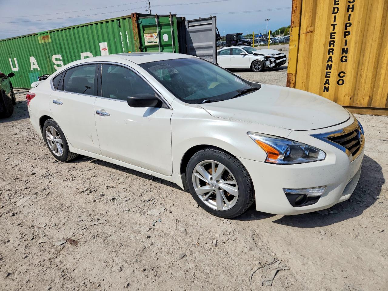 2013 Nissan Altima 2.5 White vin: 1N4AL3AP3DC243191