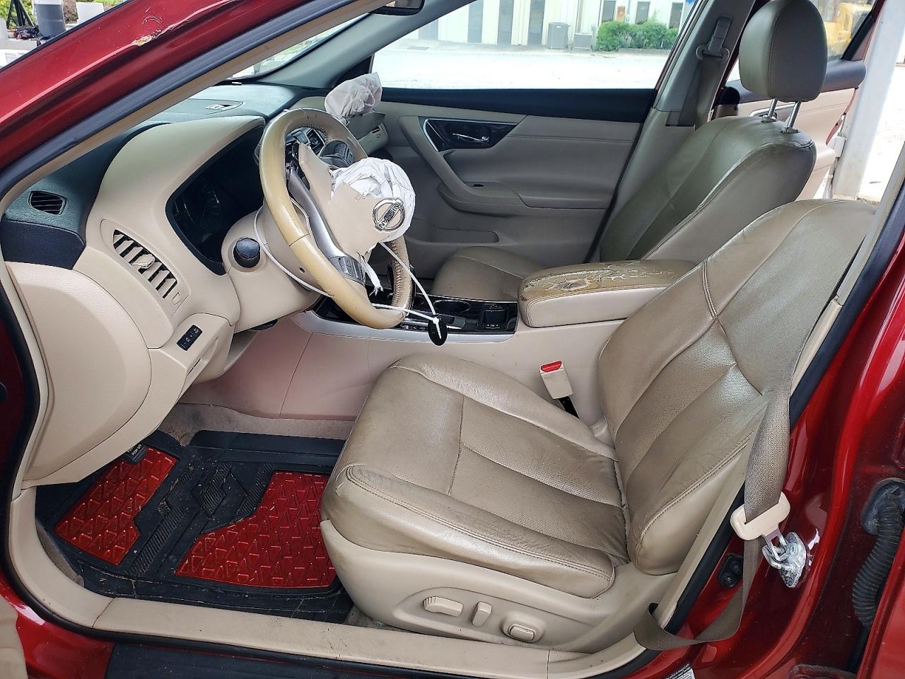 2013 Nissan Altima 2.5 Red vin: 1N4AL3AP3DC247452