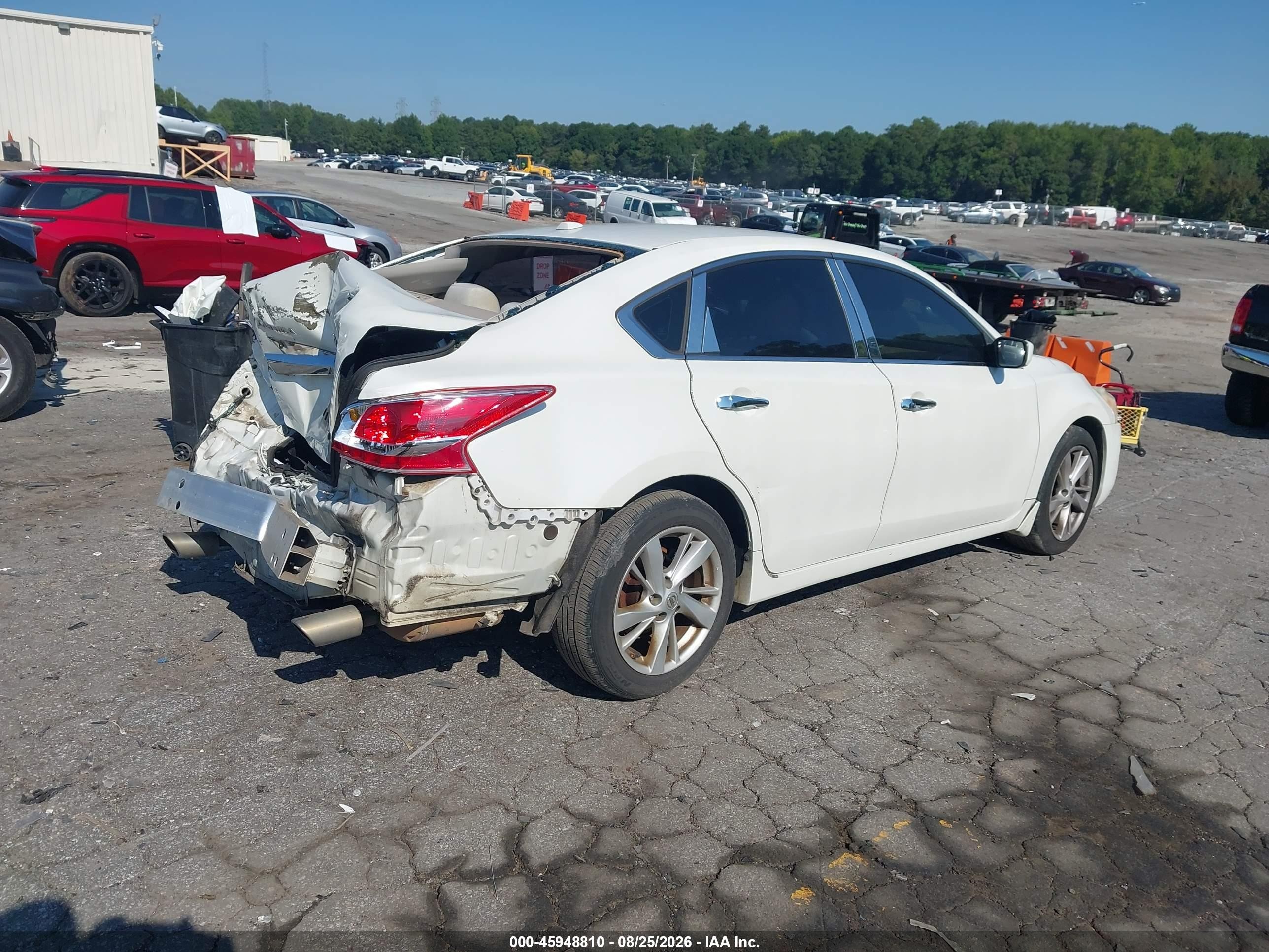 2013 Nissan Altima 2.5 Sv White vin: 1N4AL3AP3DC249685