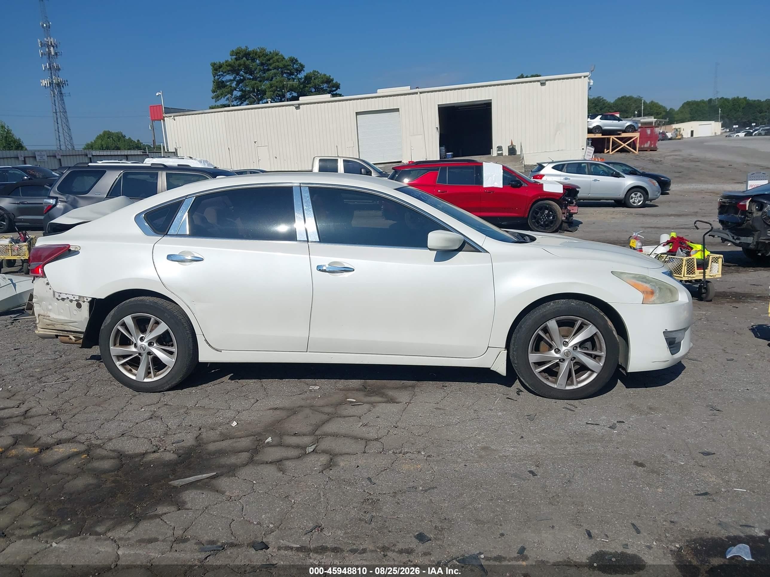 2013 Nissan Altima 2.5 Sv White vin: 1N4AL3AP3DC249685
