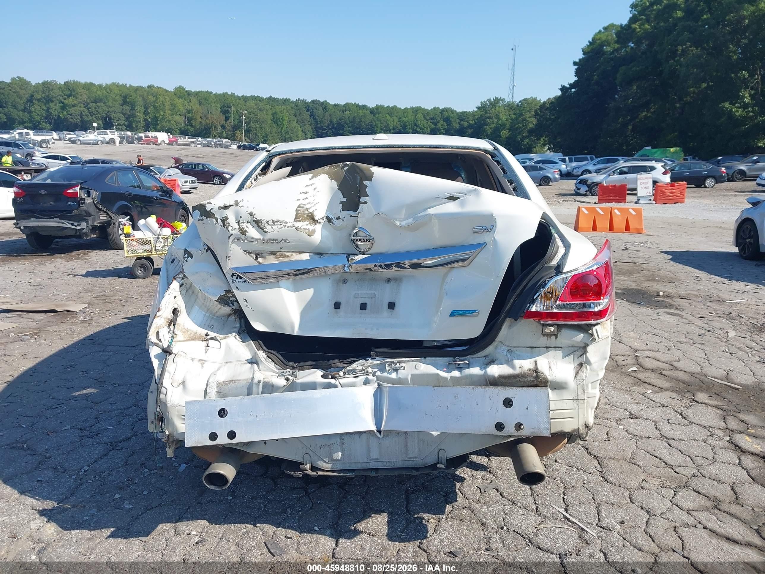 2013 Nissan Altima 2.5 Sv White vin: 1N4AL3AP3DC249685