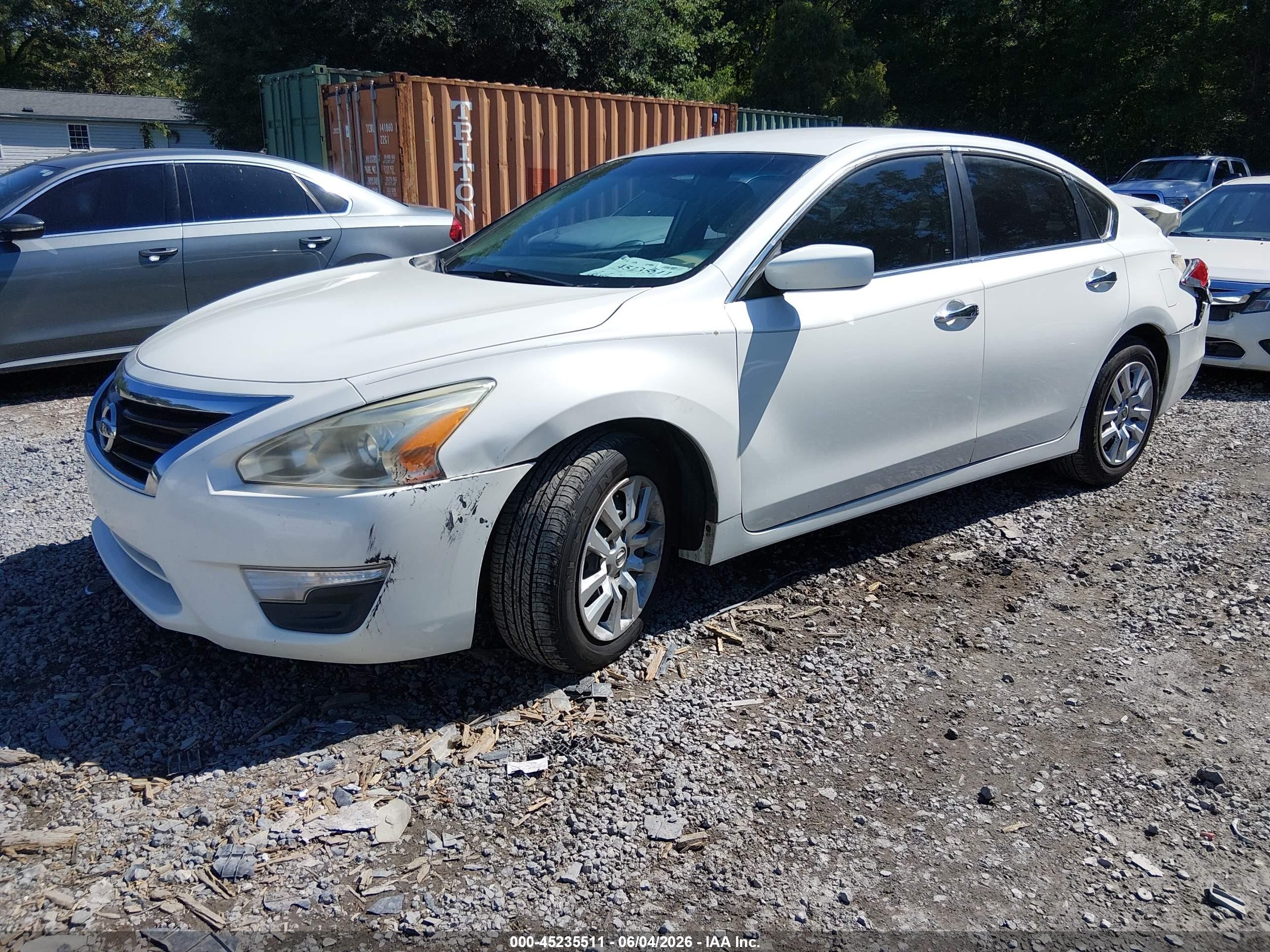 2013 Nissan Altima 2.5 White vin: 1N4AL3AP3DC274084