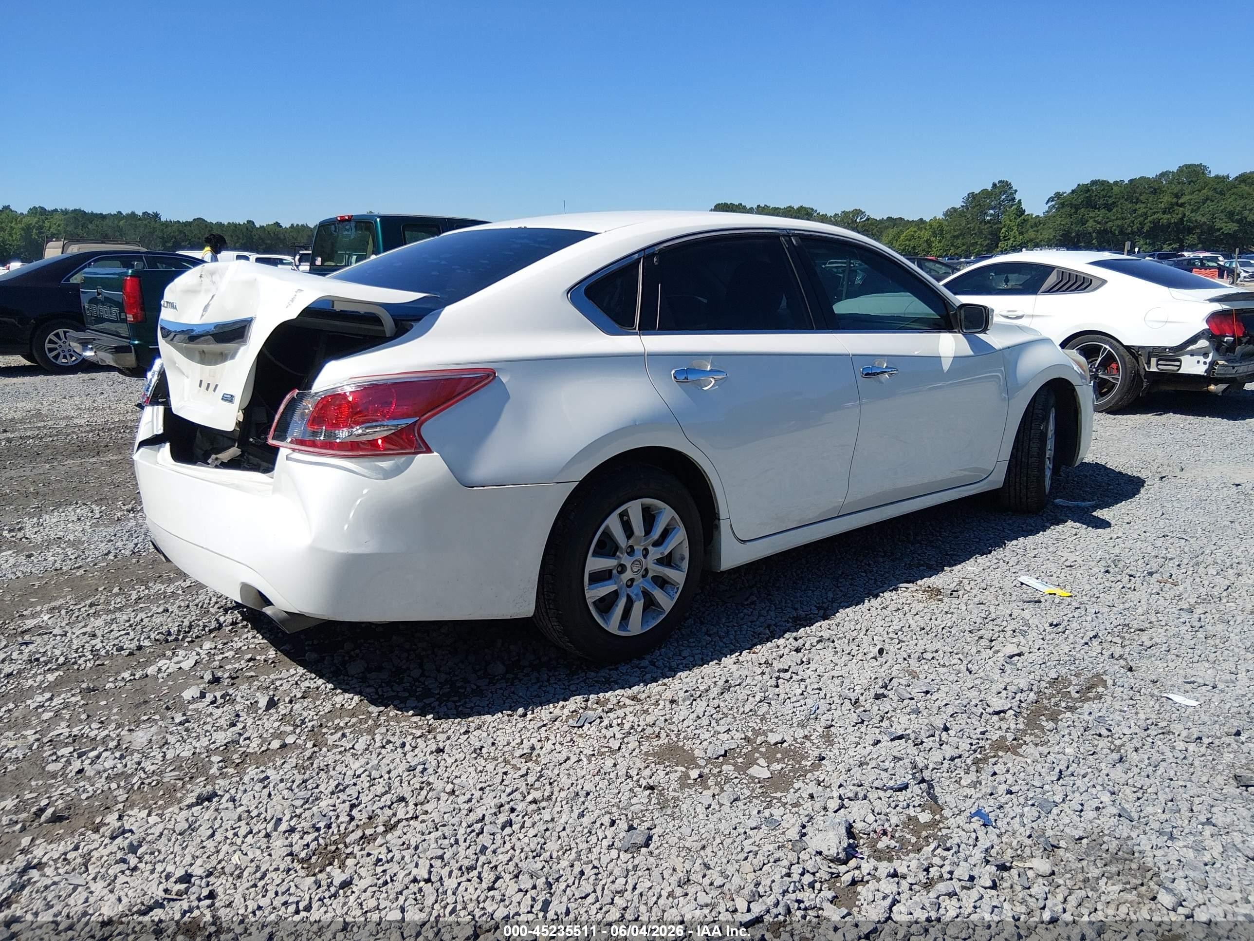 2013 Nissan Altima 2.5 White vin: 1N4AL3AP3DC274084