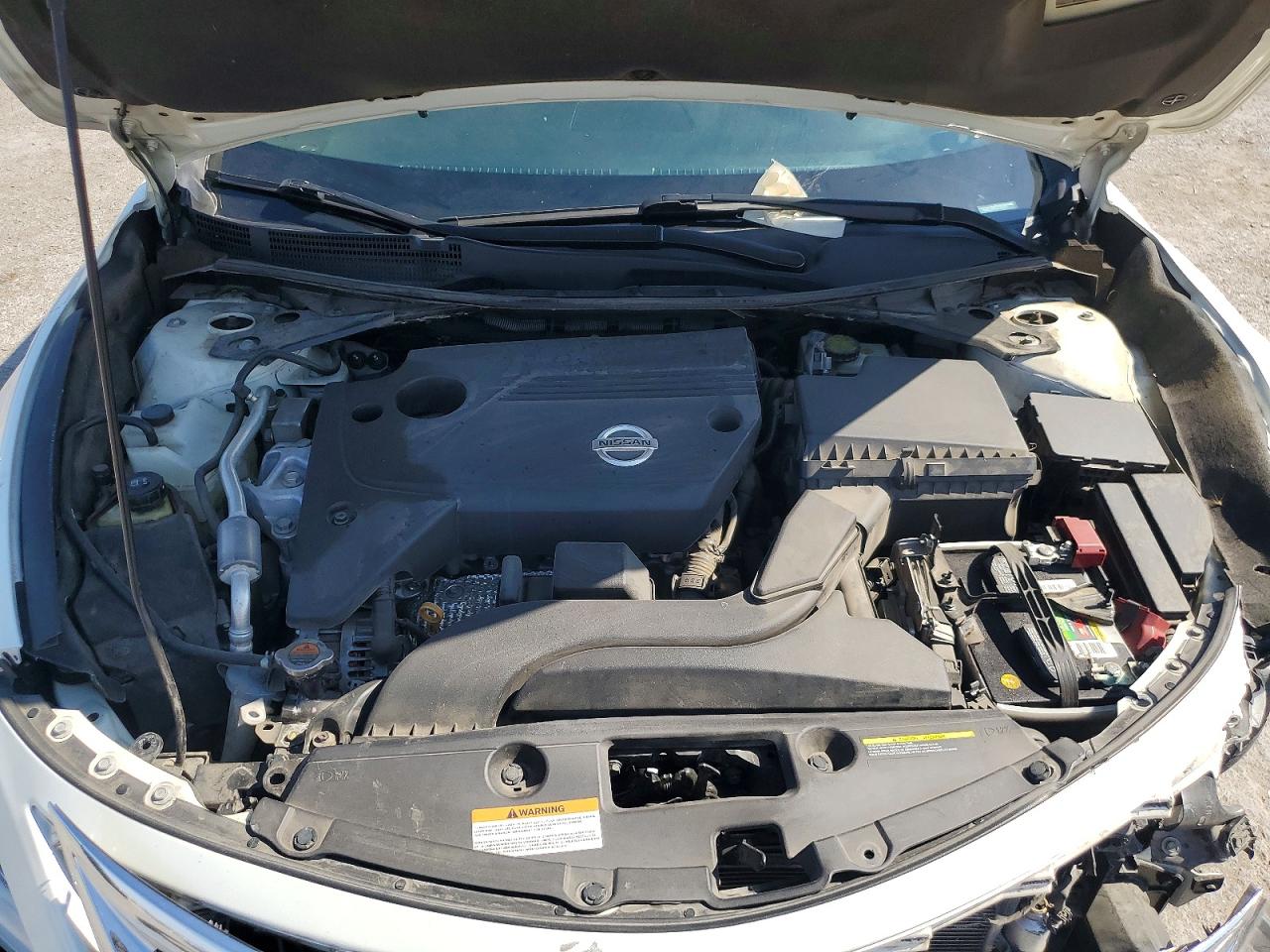 2013 Nissan Altima 2.5 Белый vin: 1N4AL3AP3DC276417