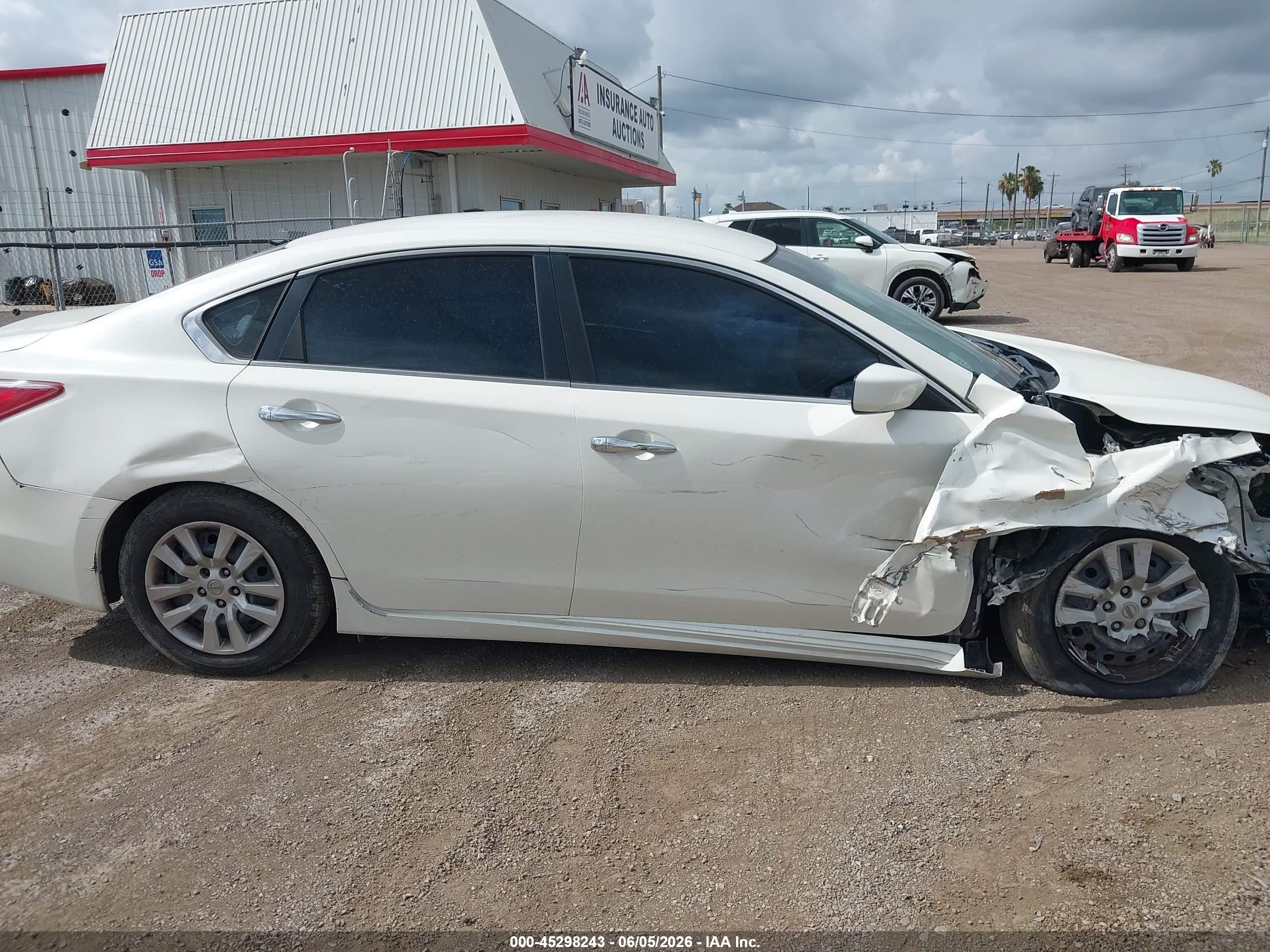 2013 Nissan Altima 2.5 S Белый vin: 1N4AL3AP3DC283691