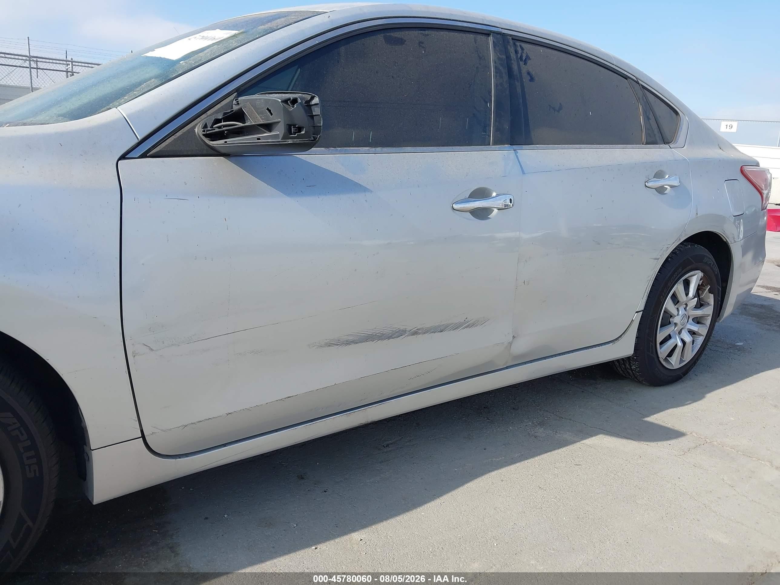 2013 Nissan Altima 2.5 S Серебряный vin: 1N4AL3AP3DC298689