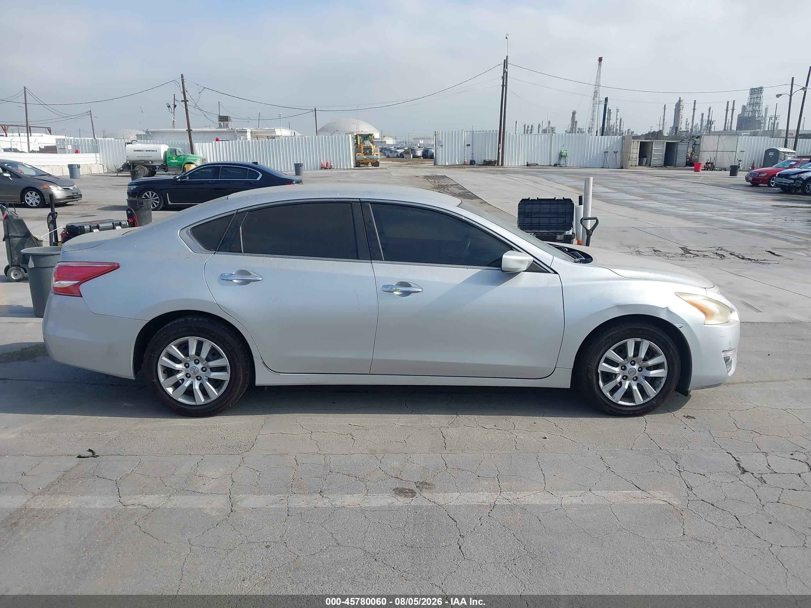 2013 Nissan Altima 2.5 S Серебряный vin: 1N4AL3AP3DC298689
