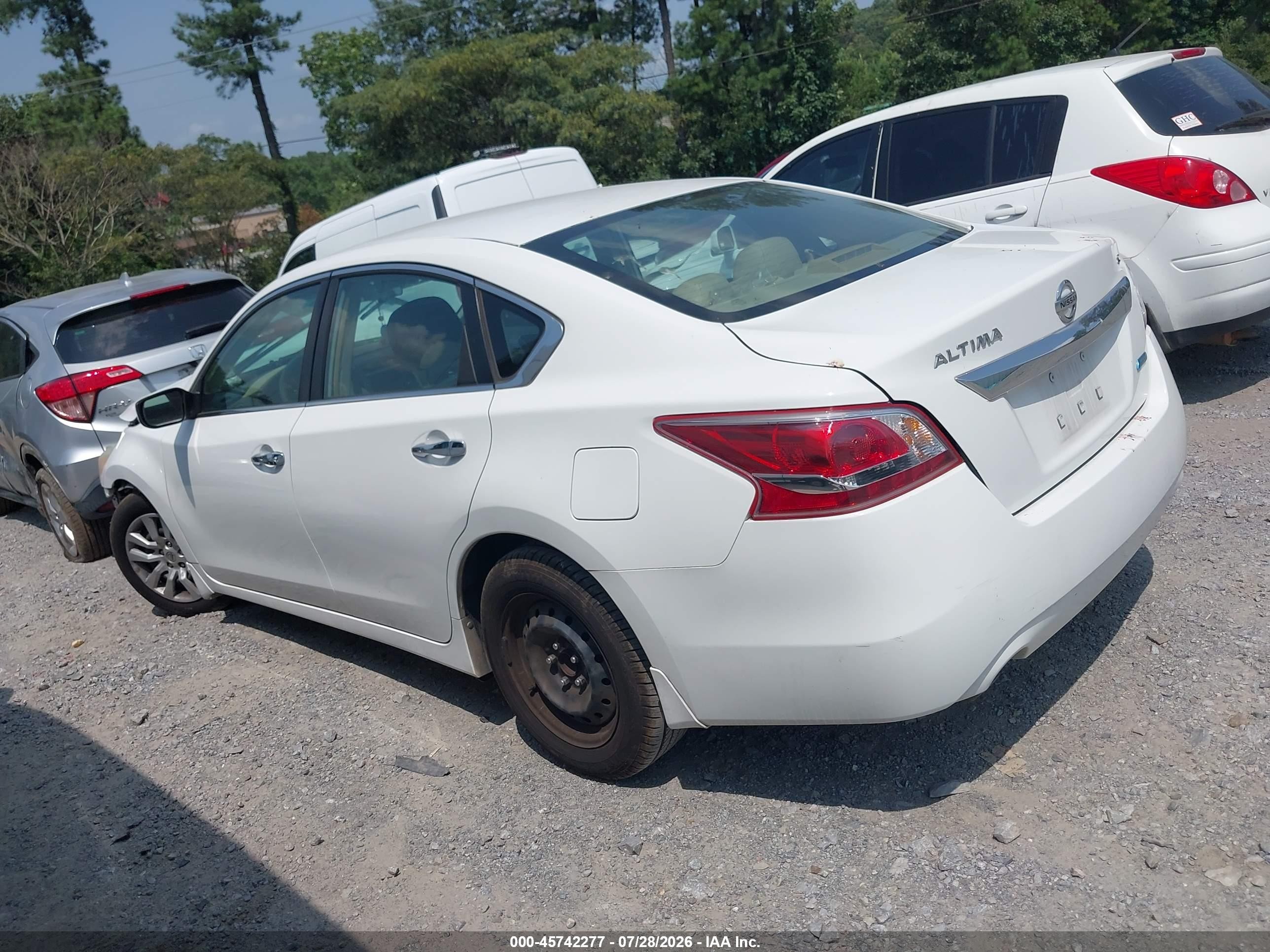 2013 Nissan Altima 2.5 S White vin: 1N4AL3AP3DC914732