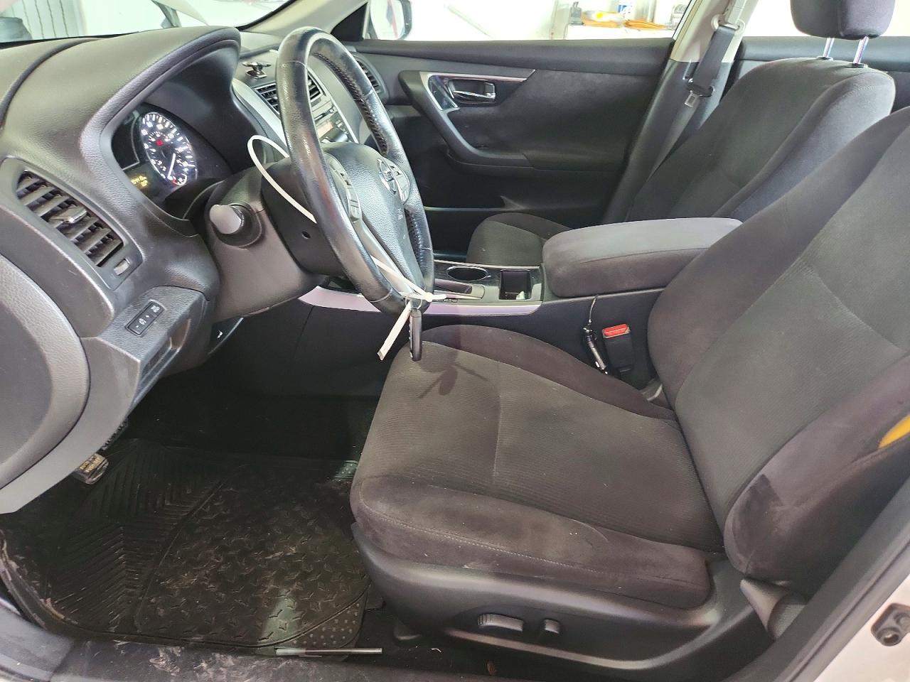 2013 Nissan Altima 2.5 White vin: 1N4AL3AP3DC915539