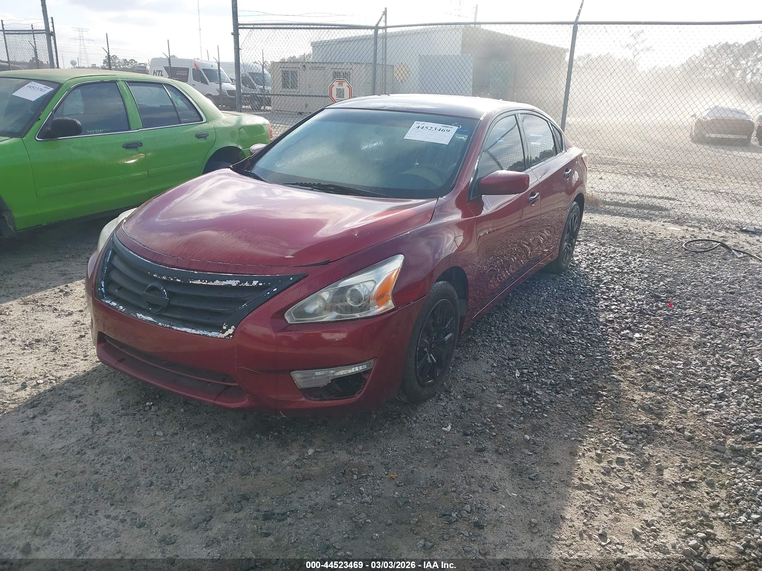 2013 Nissan Altima 2.5 S Red vin: 1N4AL3AP3DC918361
