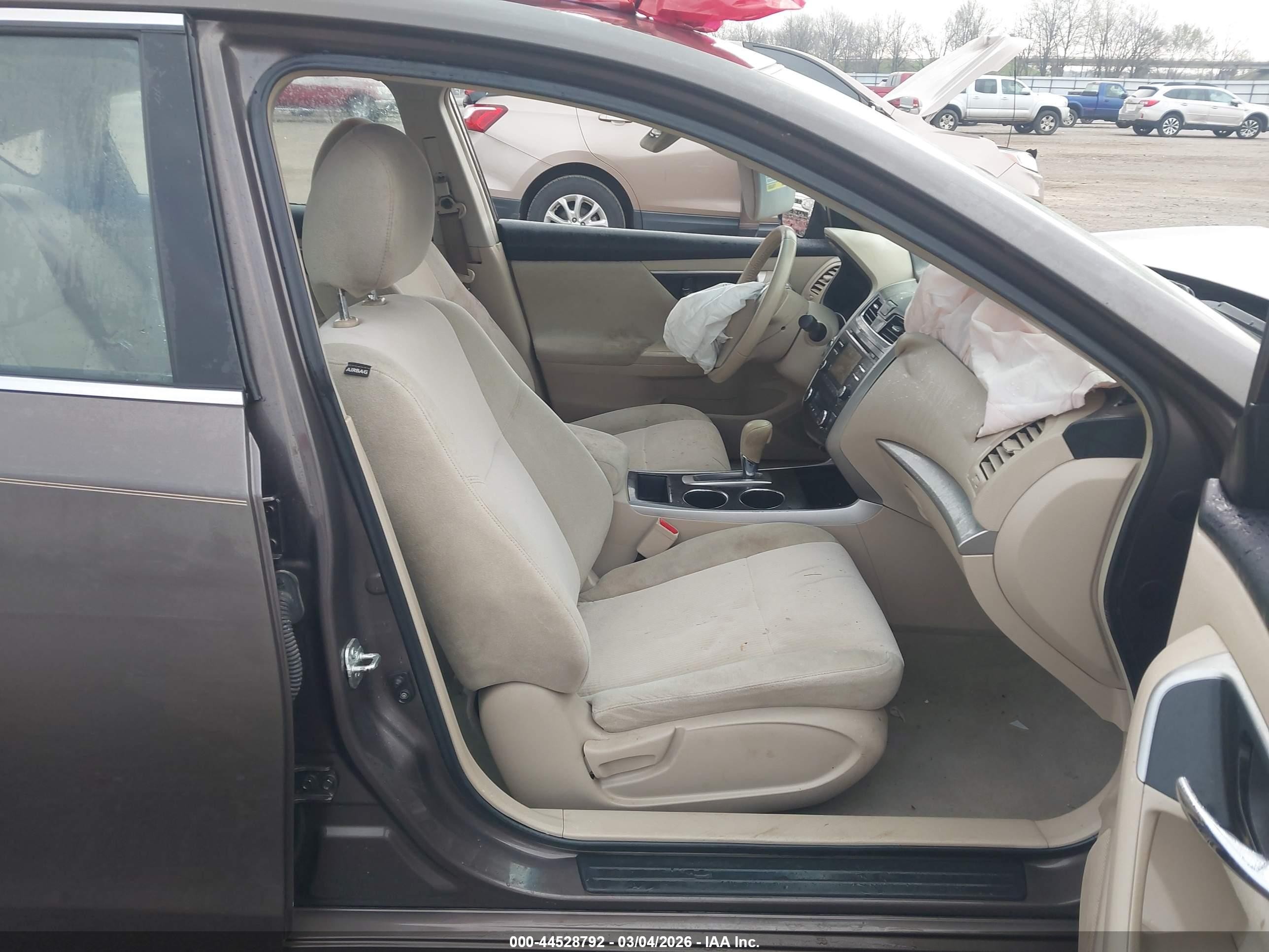 2013 Nissan Altima 2.5 Sv Brown vin: 1N4AL3AP3DN427731