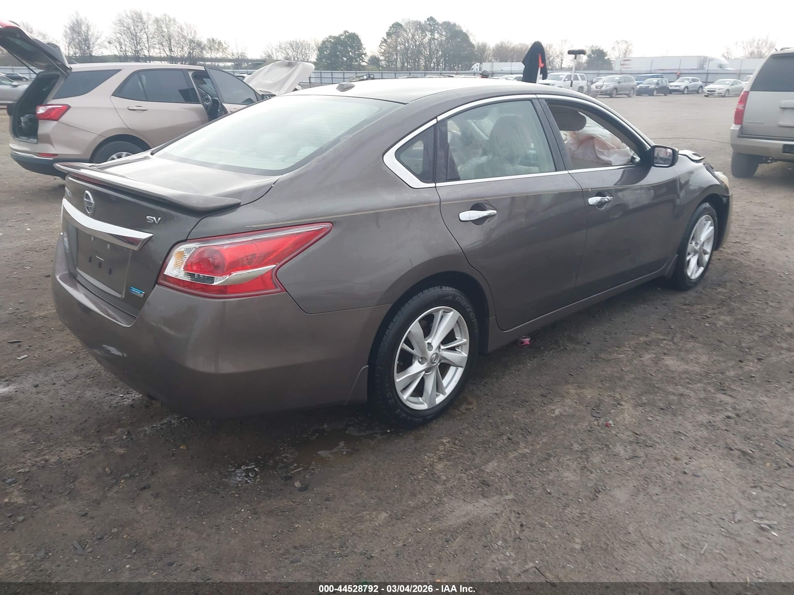 2013 Nissan Altima 2.5 Sv Brown vin: 1N4AL3AP3DN427731