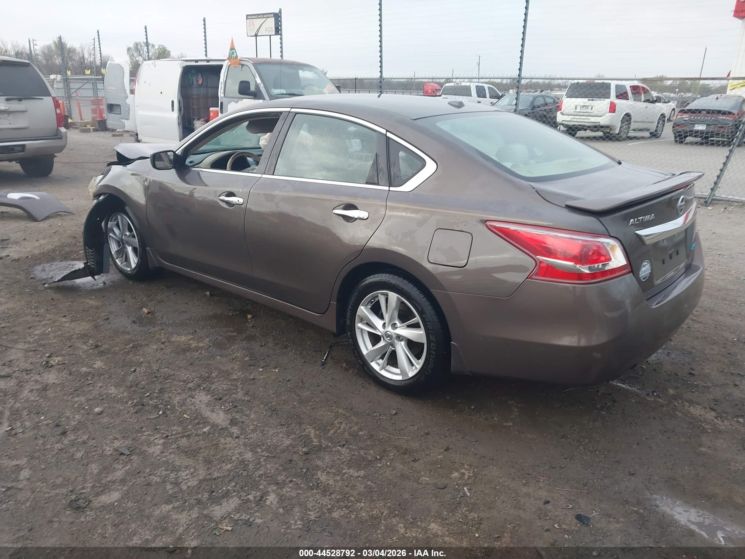 2013 Nissan Altima 2.5 Sv Brown vin: 1N4AL3AP3DN427731