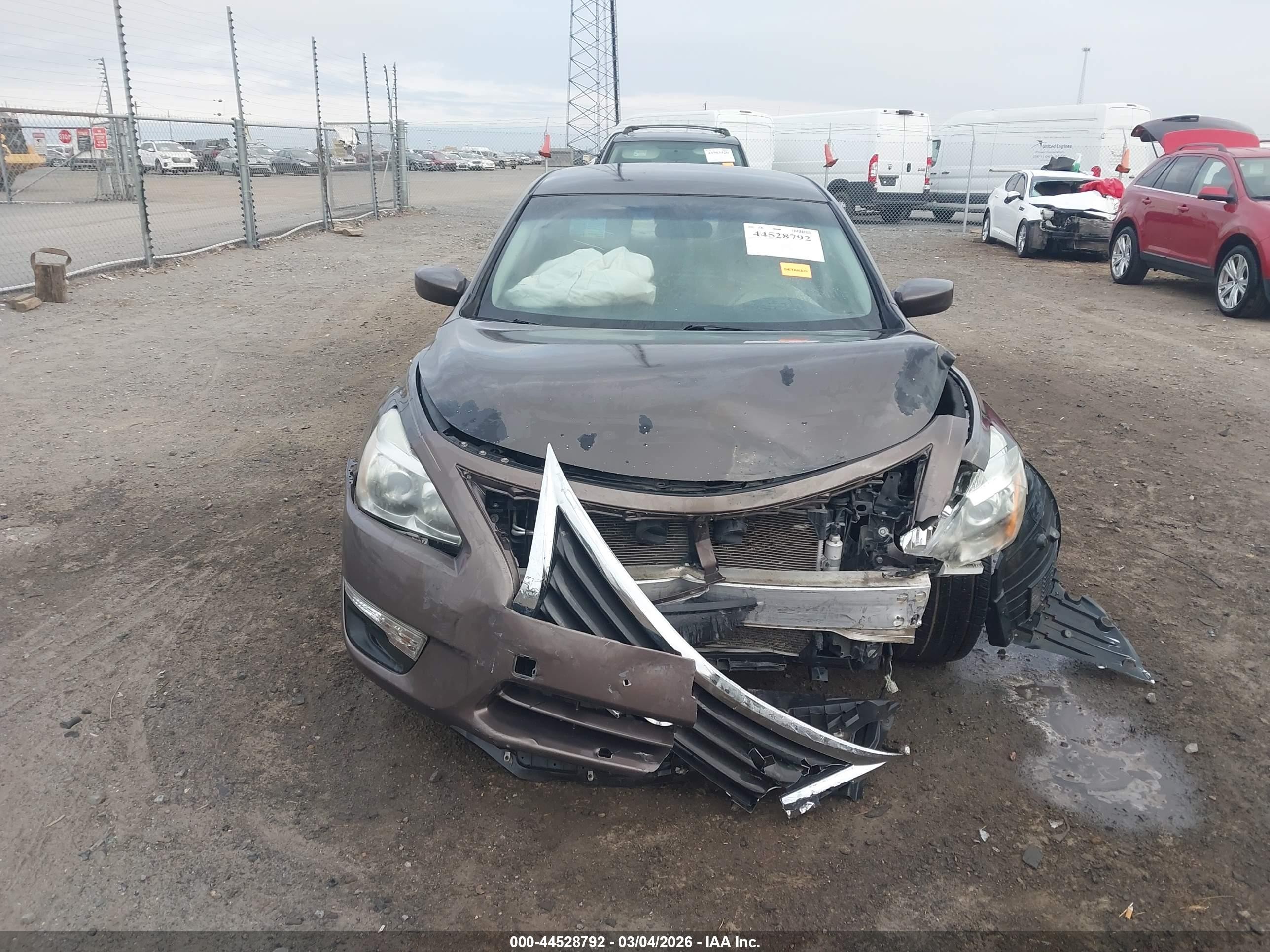 2013 Nissan Altima 2.5 Sv Brown vin: 1N4AL3AP3DN427731