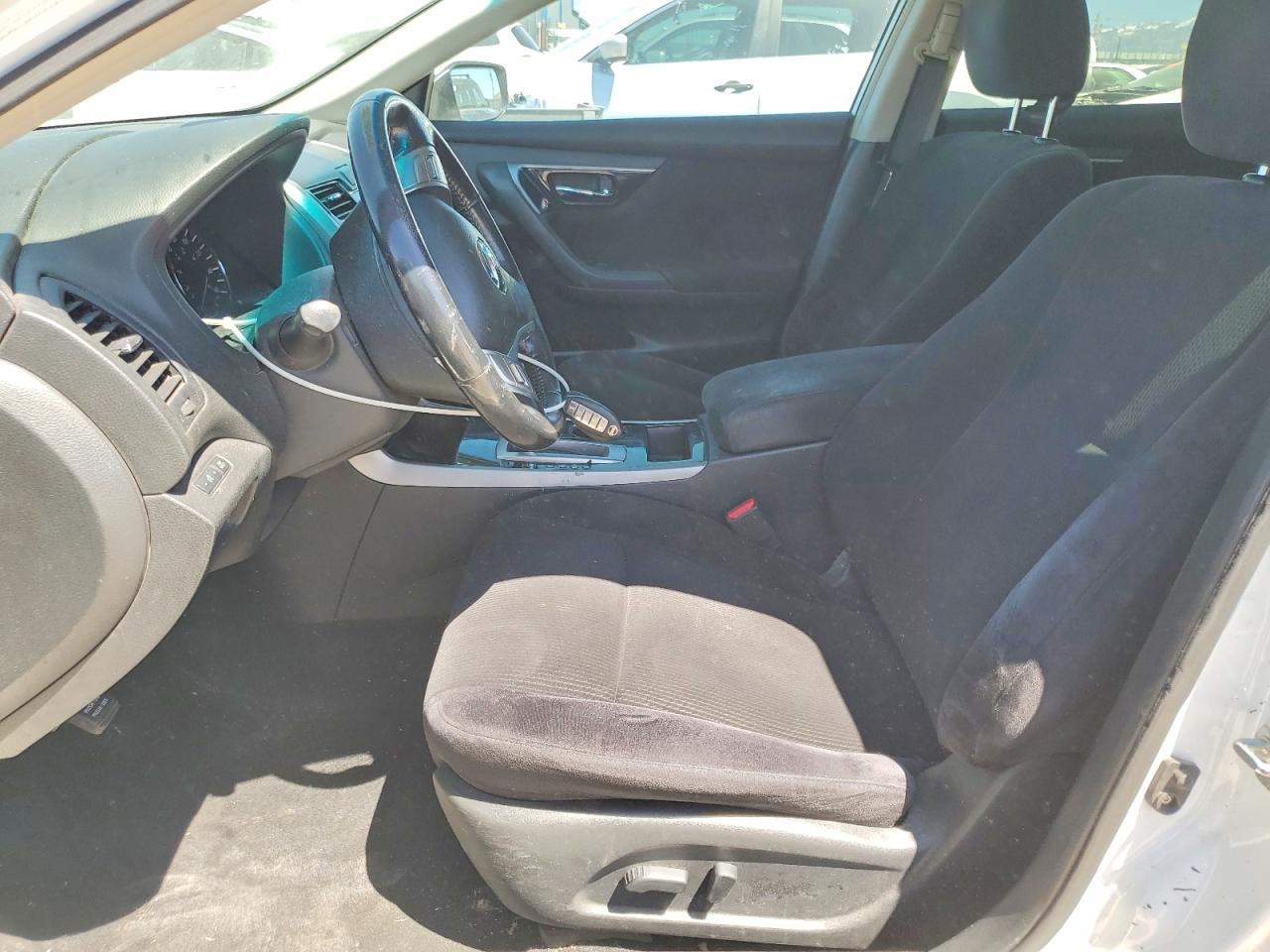 2013 Nissan Altima 2.5 White vin: 1N4AL3AP3DN437398