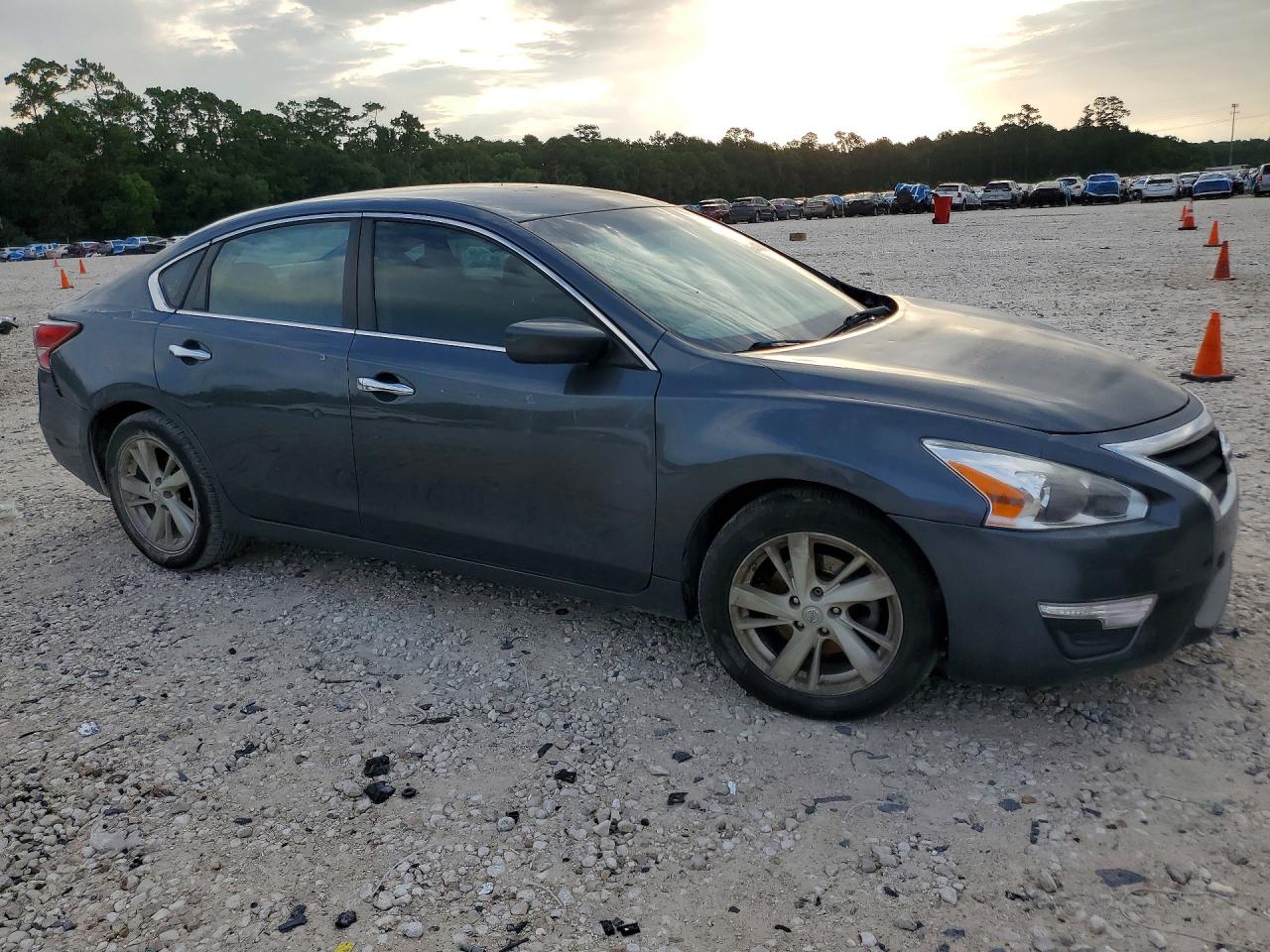 2013 Nissan Altima 2.5/s/sv/sl Gray vin: 1N4AL3AP3DN490067