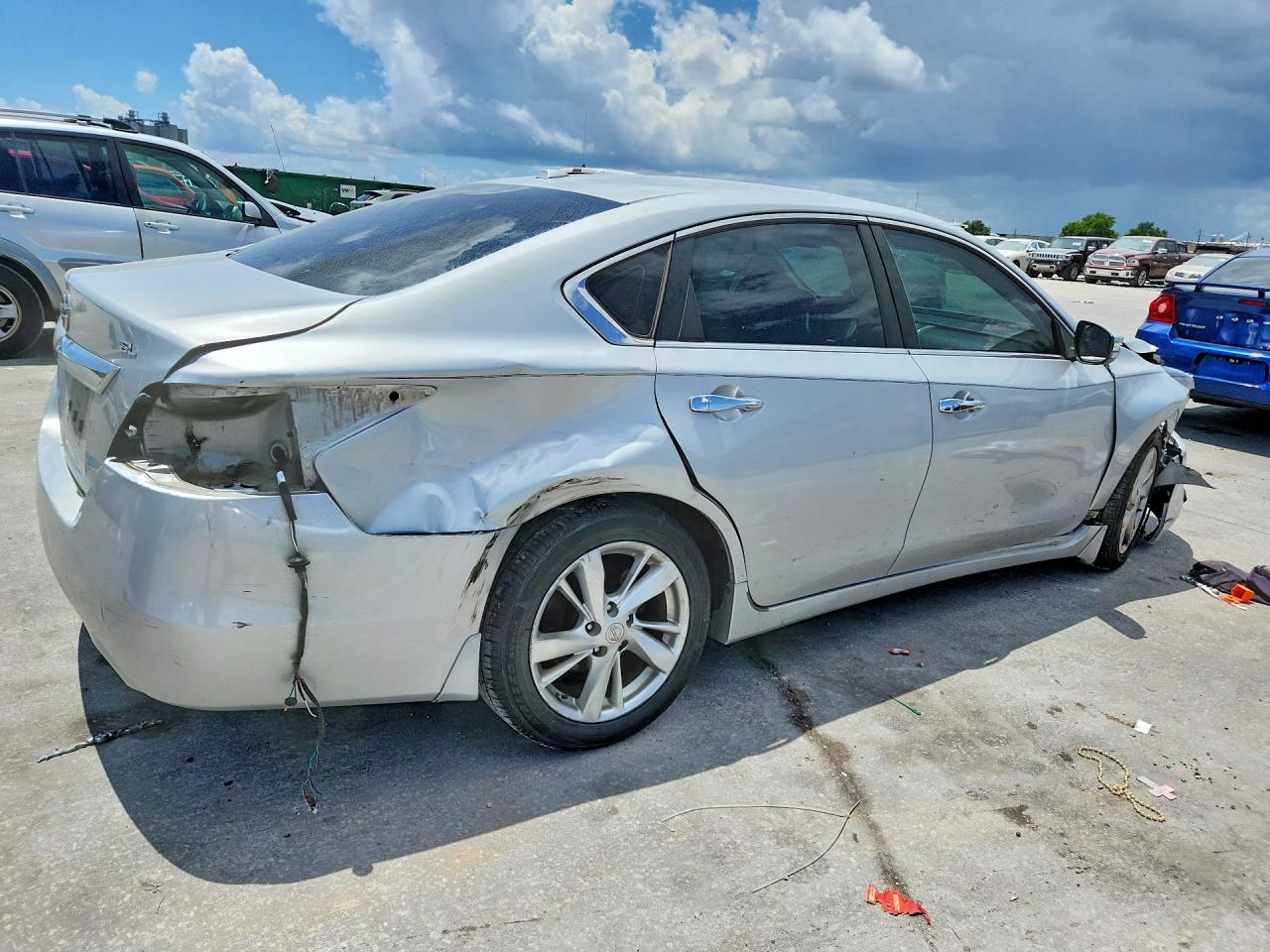 2013 Nissan Altima 2.5 Silver vin: 1N4AL3AP3DN498007