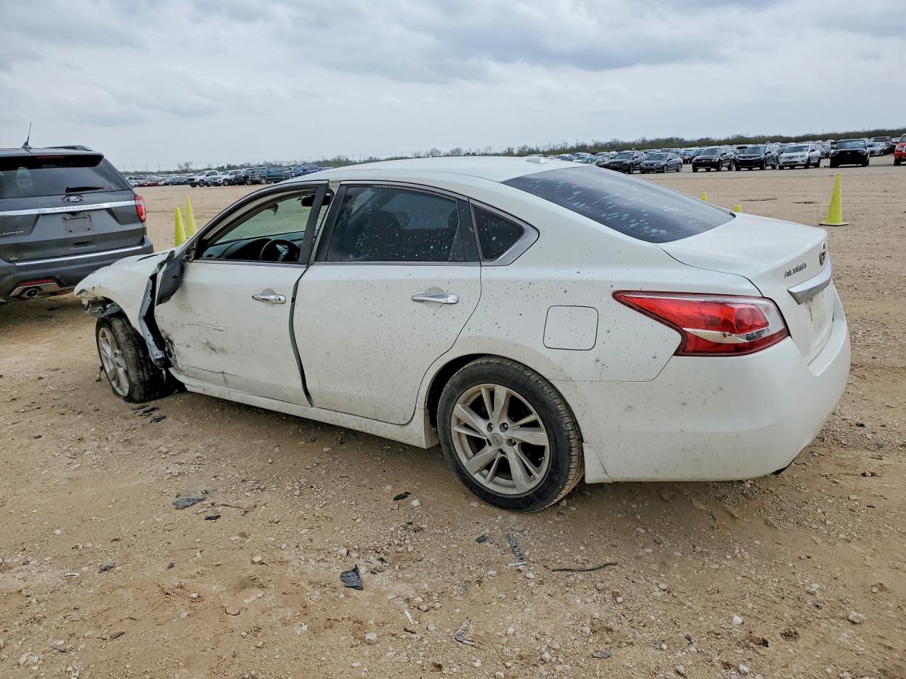 2013 Nissan Altima 2.5 White vin: 1N4AL3AP3DN502623