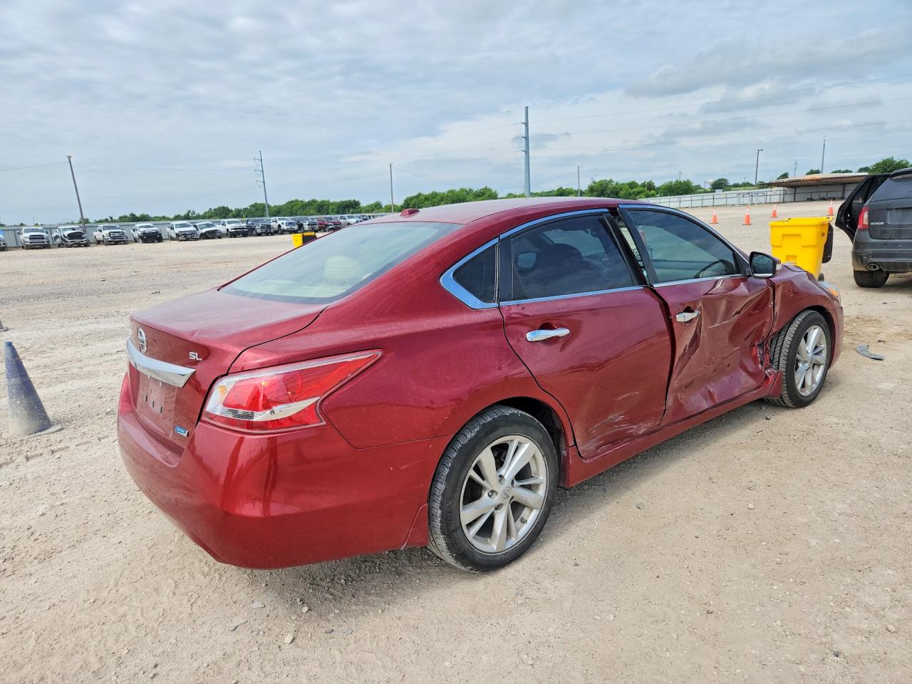 2013 Nissan Altima 2.5 Красный vin: 1N4AL3AP3DN559520